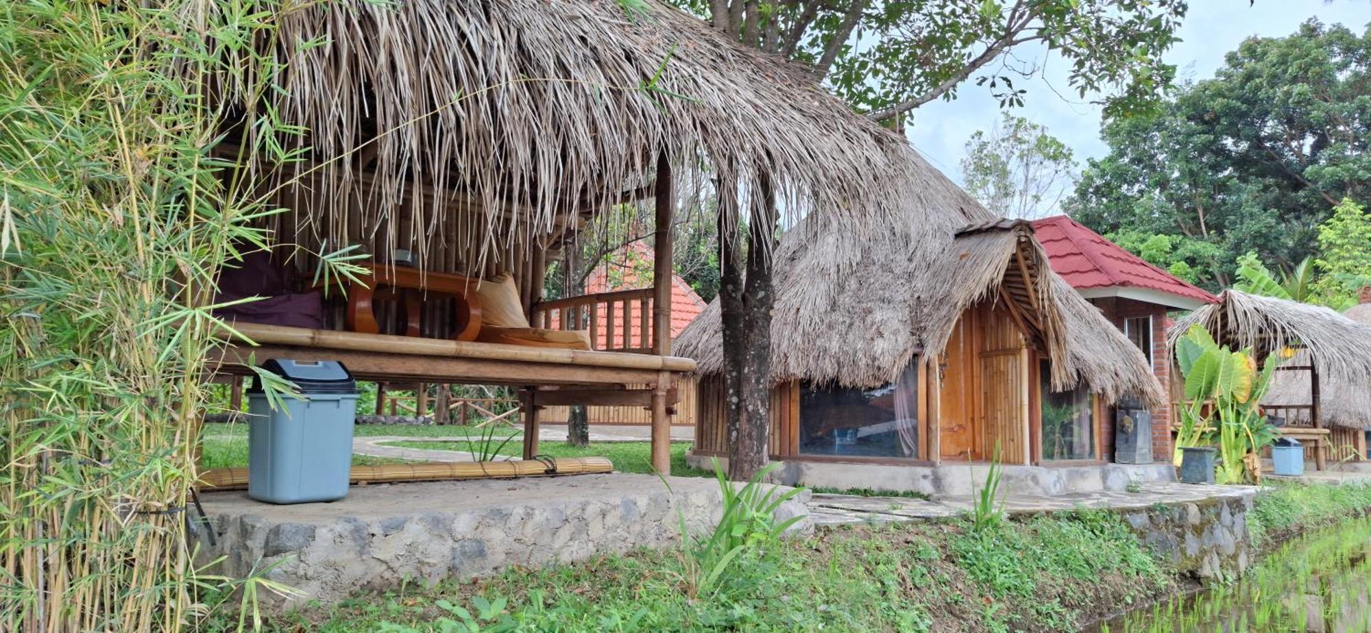 Uma Nirmala Aling-aling bahay-panuluyan Singaraja (Bali)