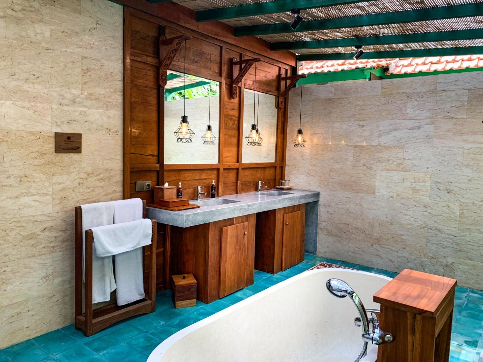 Hotel Arya Arkananta Resort&spa
