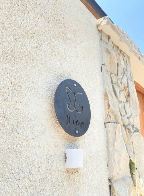 D'grya Modern Architecture 2br Villa *