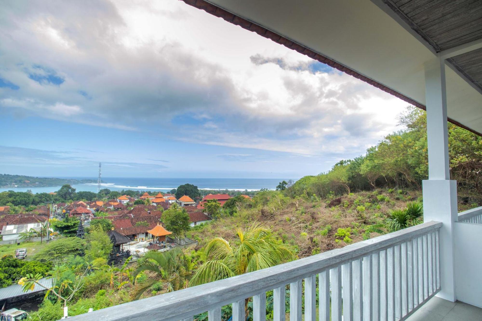 Grand Sea View