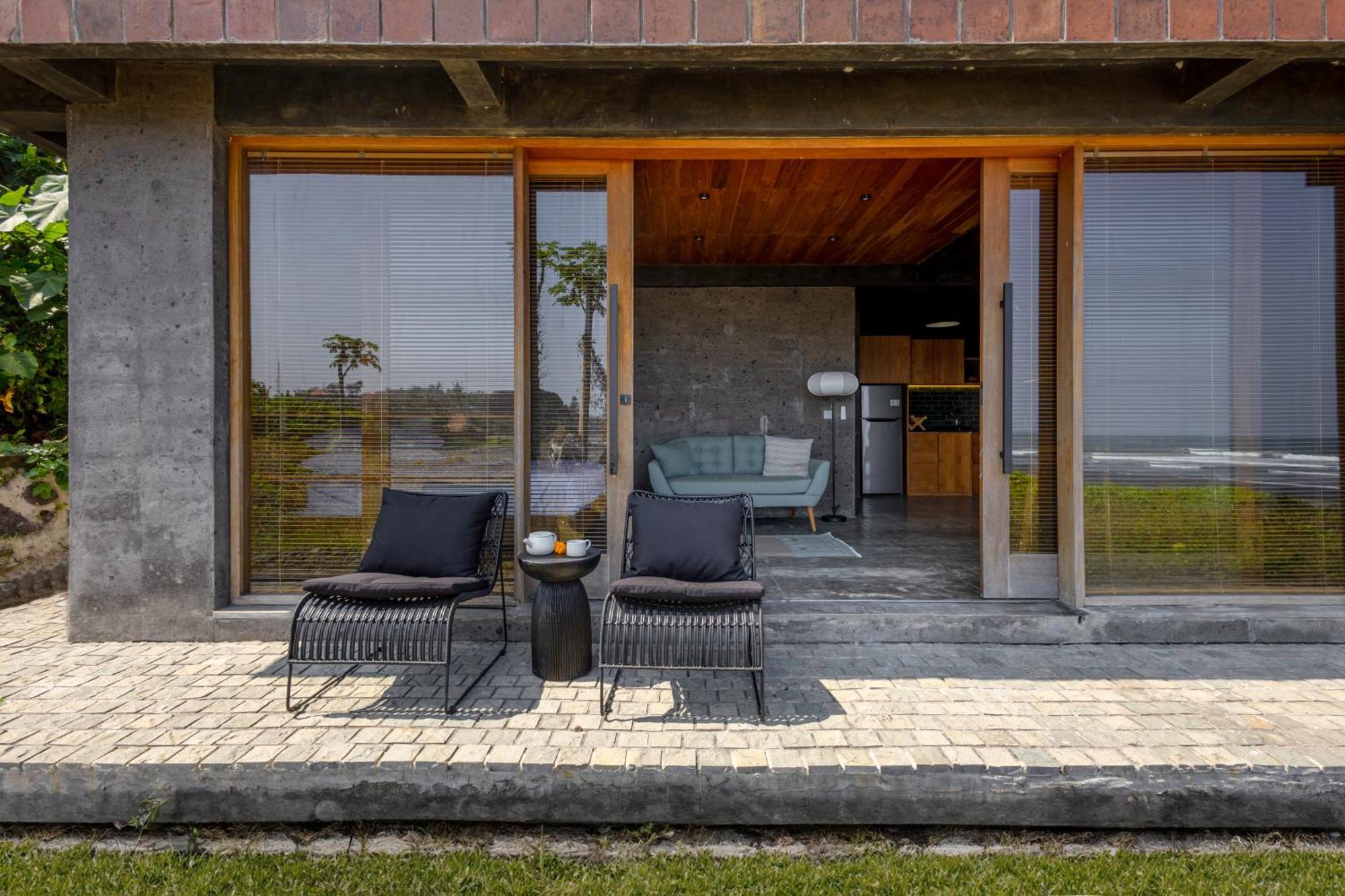 Ultimate Beachfront Cascade Villa Balian