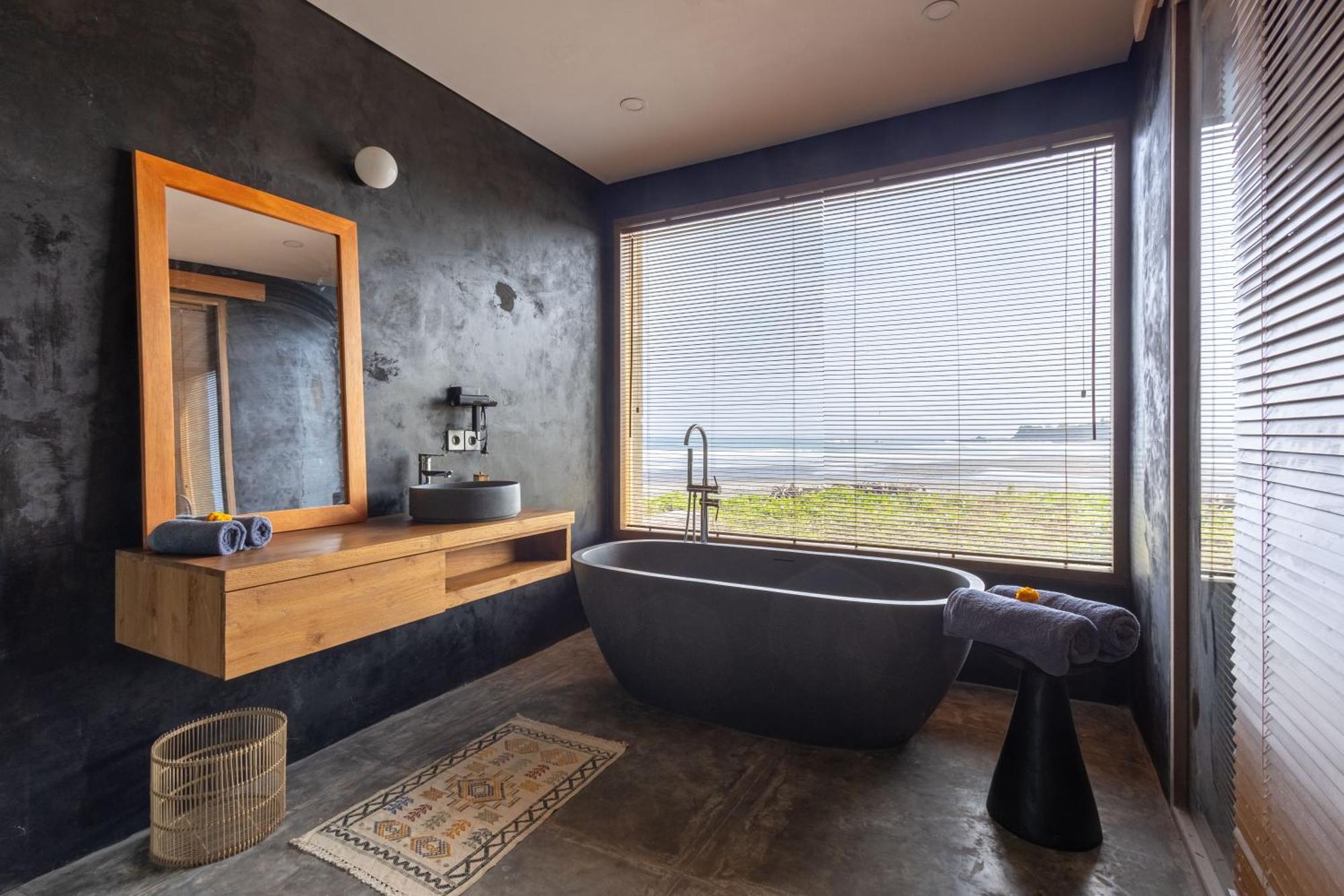 Ultimate Beachfront Cascade Villa *