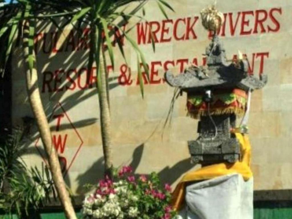 Wreck Divers & Restaurant Resort