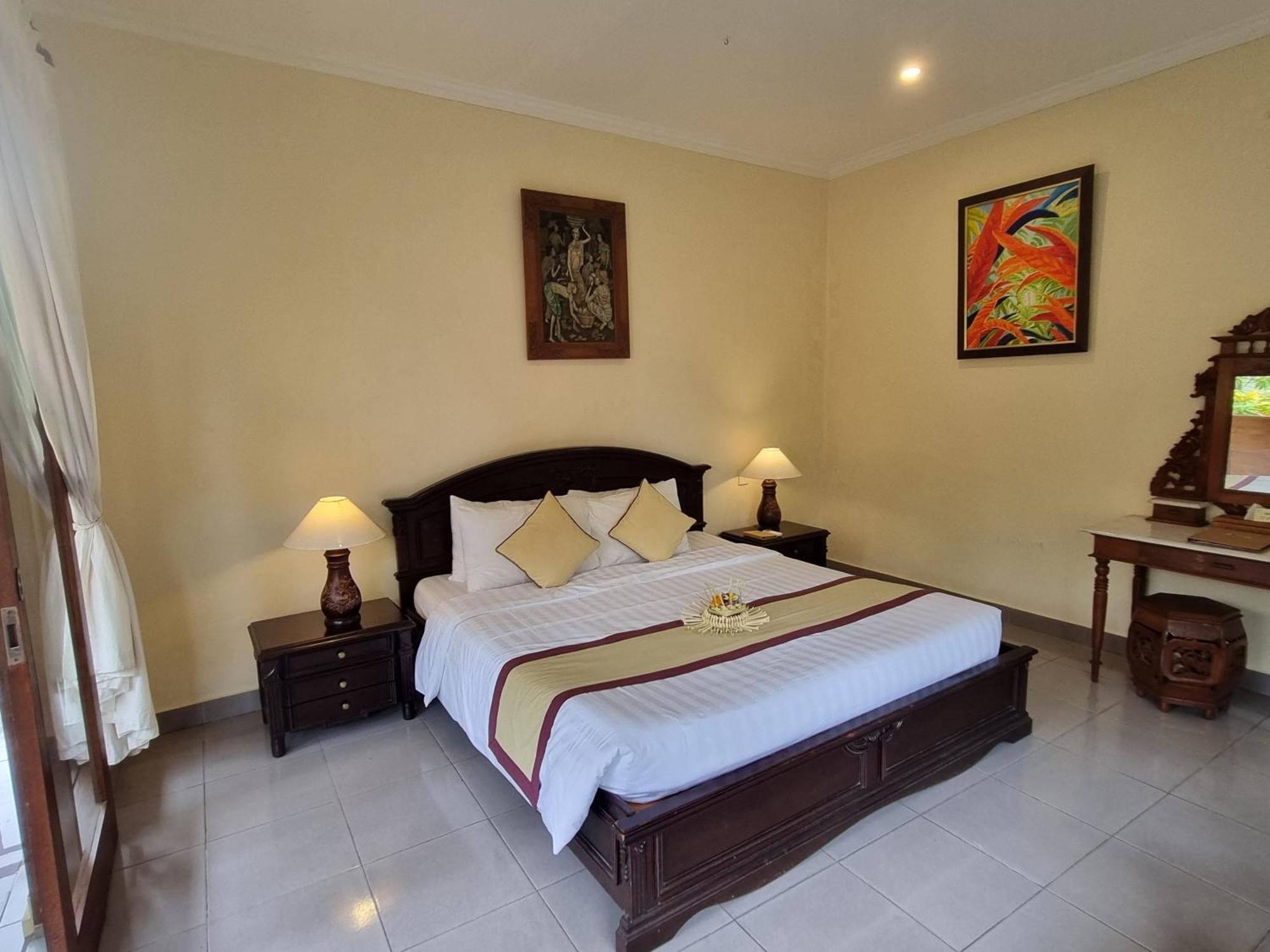 Nyoman Sandi Guest house 3*