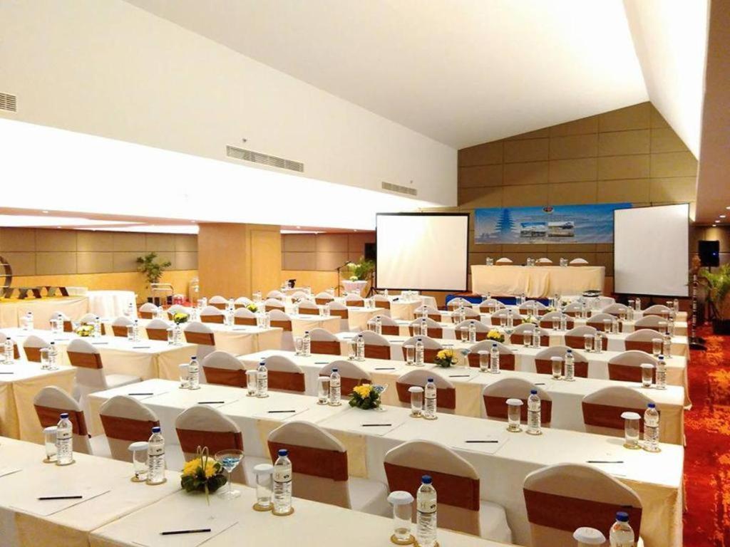 Grand Sovereign Kuta Bali Hotel 4*