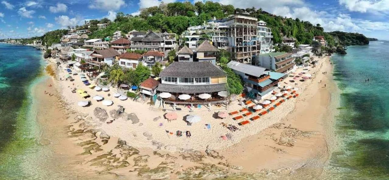 Ombak Bingin * Uluwatu (Bali)