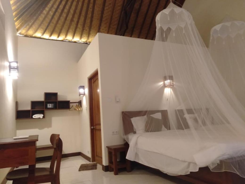 Batu Ampar Menjangan Resort Banyuwedang