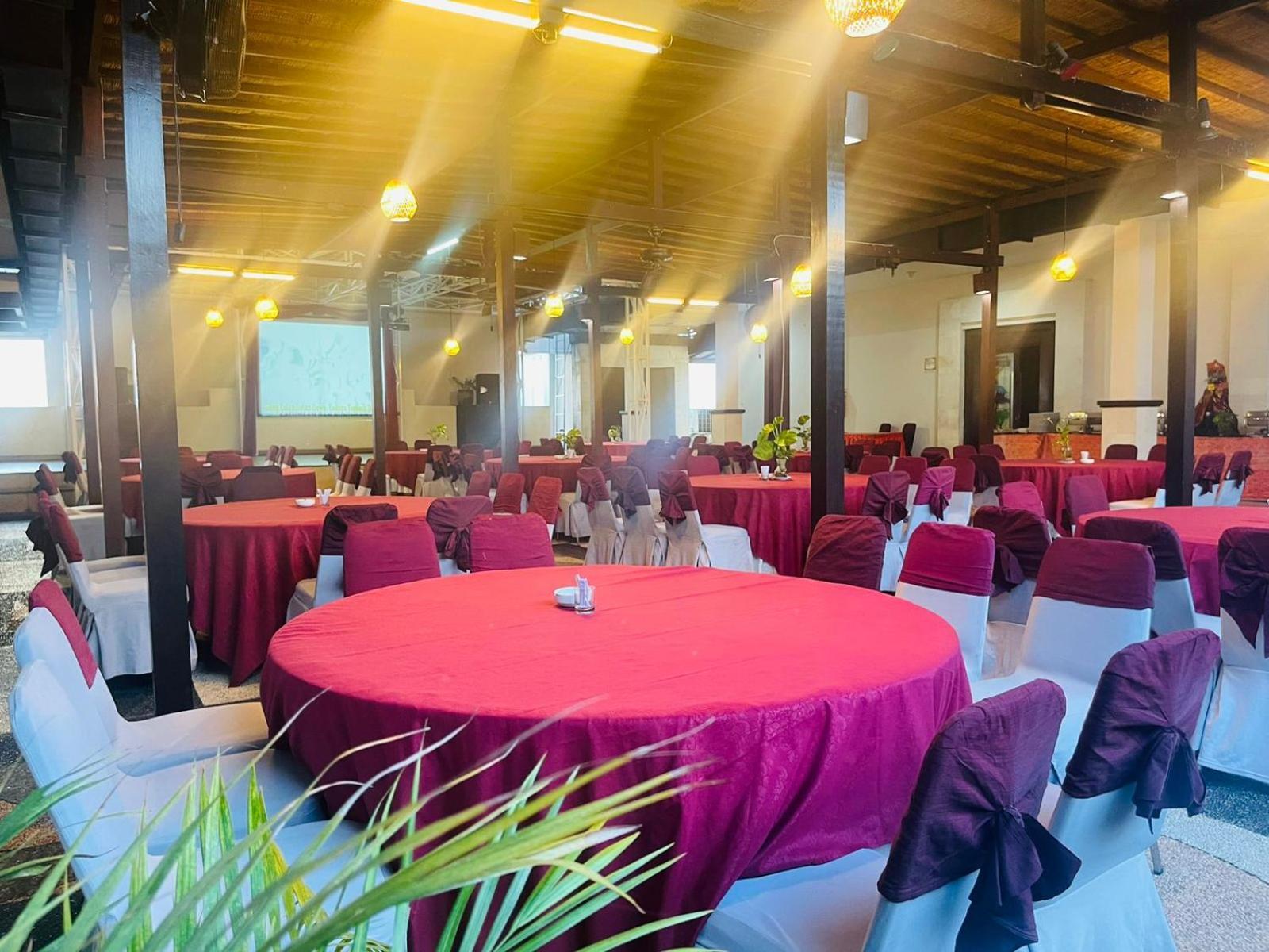 Nirmala & Convention Centre Hotel 2*