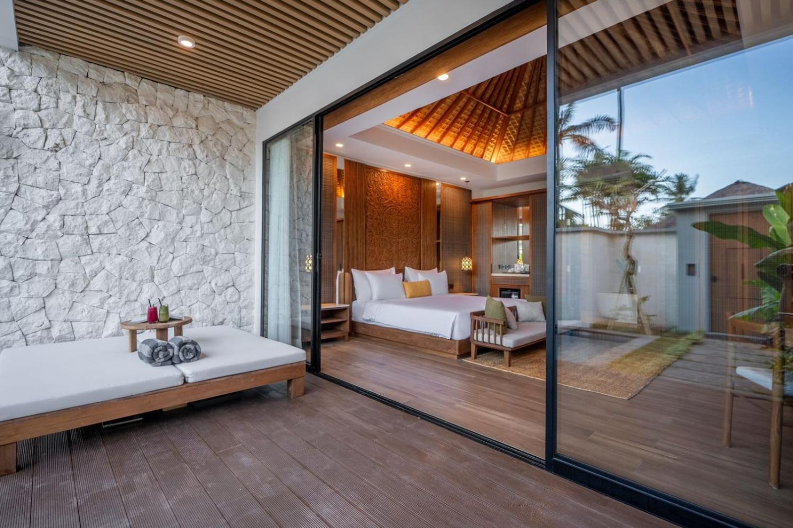 Resort Nirwana & 5*