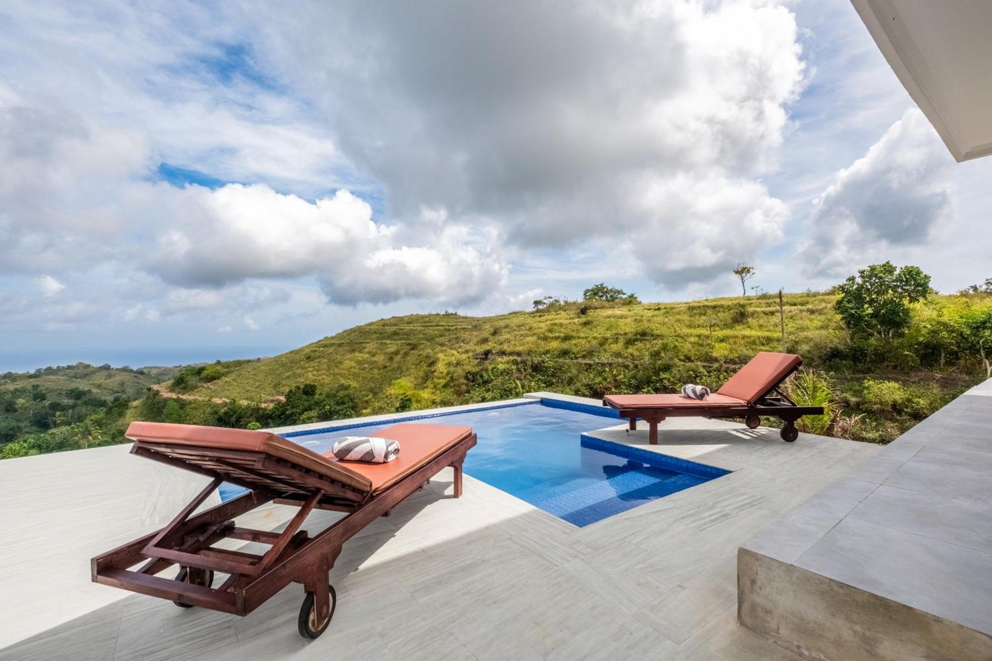 Pini Sentana Village Nusa Penida 3*