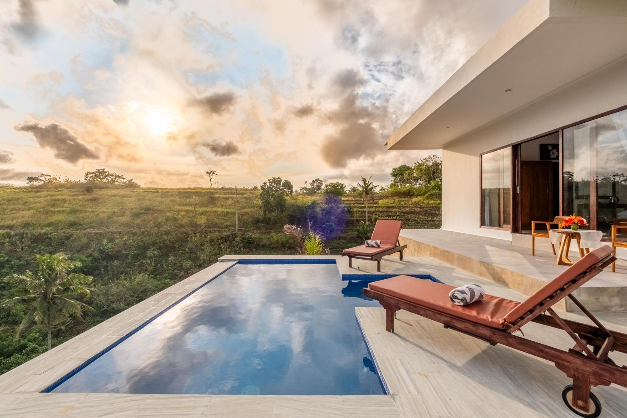 Pini Sentana Village Nusa Penida Hotel