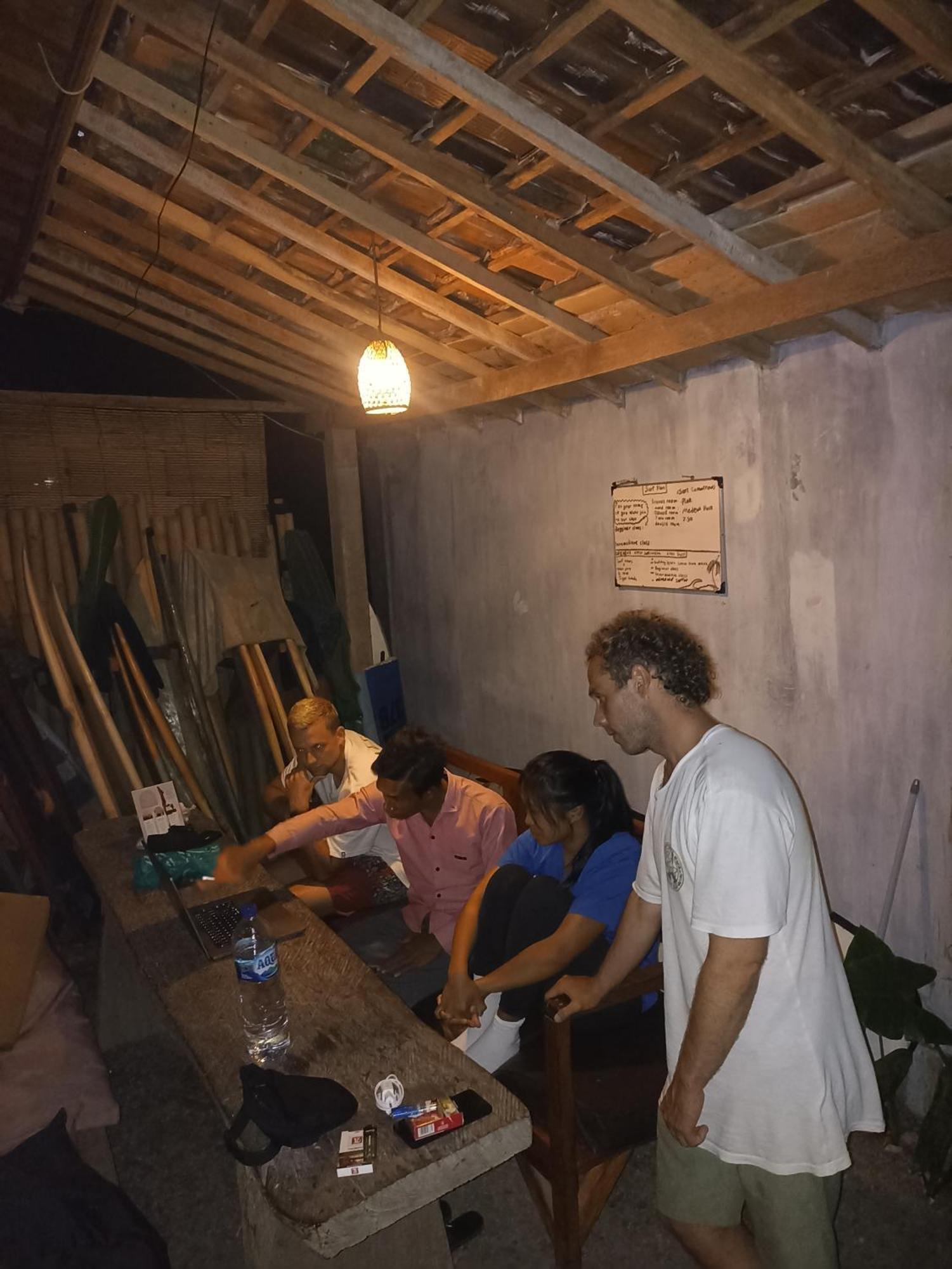 Homestay Ayolah Surf House &surf Camp Jembrana (Bali)