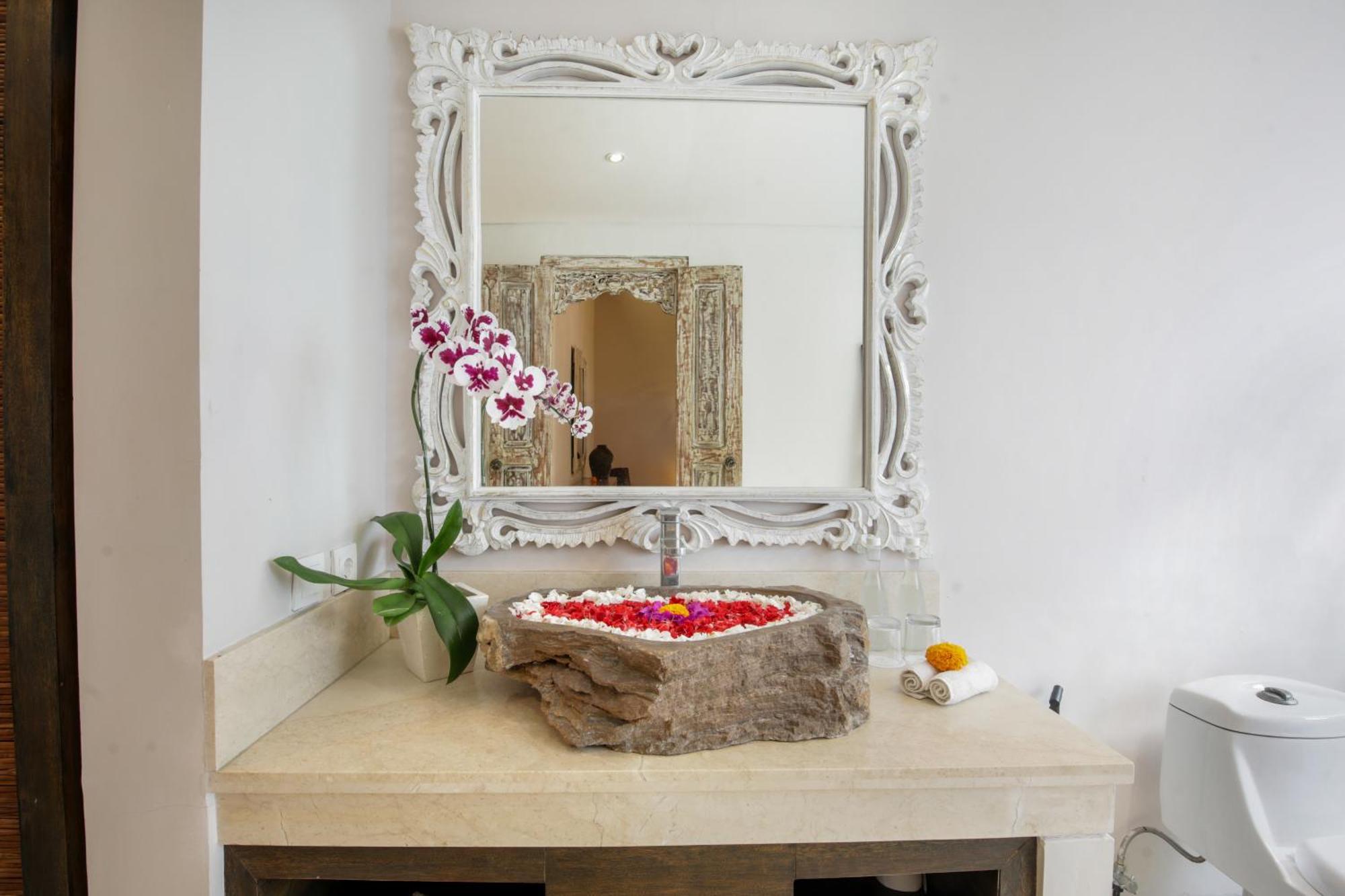Koala, 2br Close To W, Potato Head And Shi Shi Villa Seminyak (Bali)