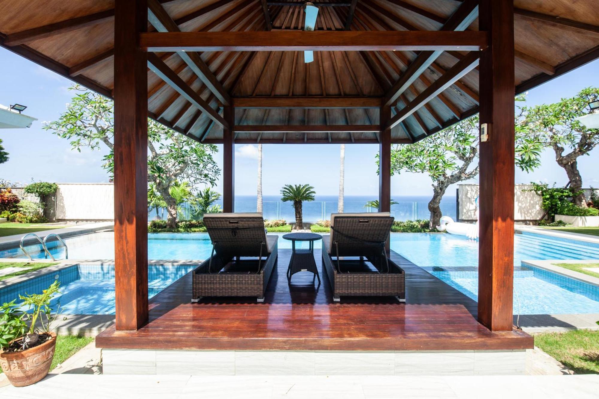 Villa Cliff Front Luxury 4 Bedroom At Pandawa Ungasan (Bali)