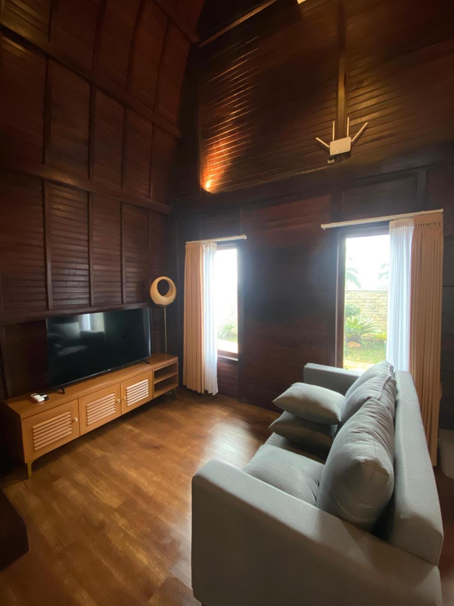 Munduk Kupang Sekumpul Hotel