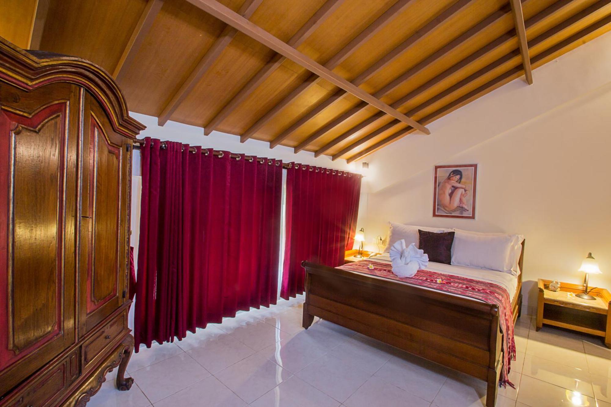Manzelejepun & Pavilion Hotel 4*