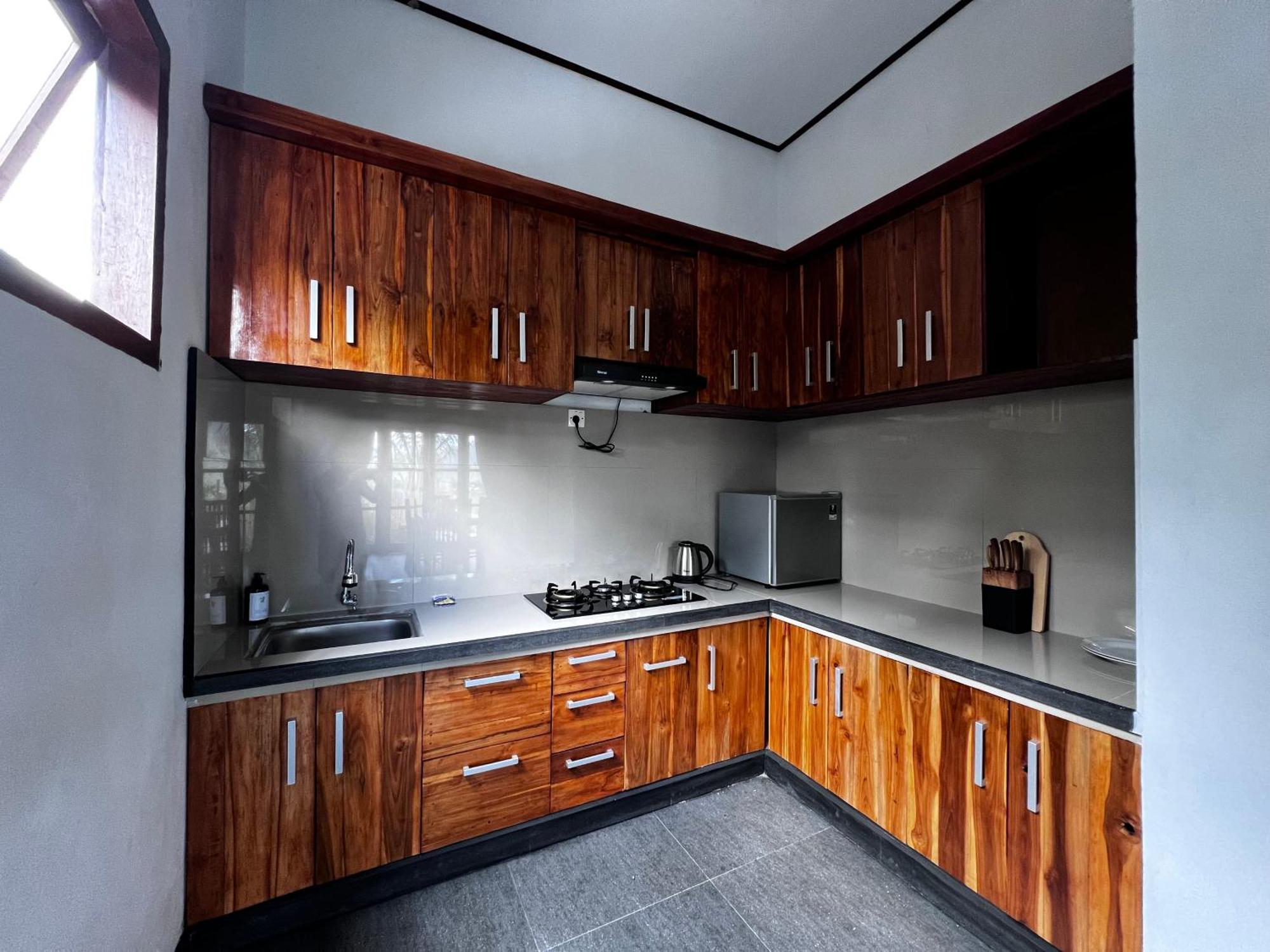 Ume Dukuh Sidemen Lodge *
