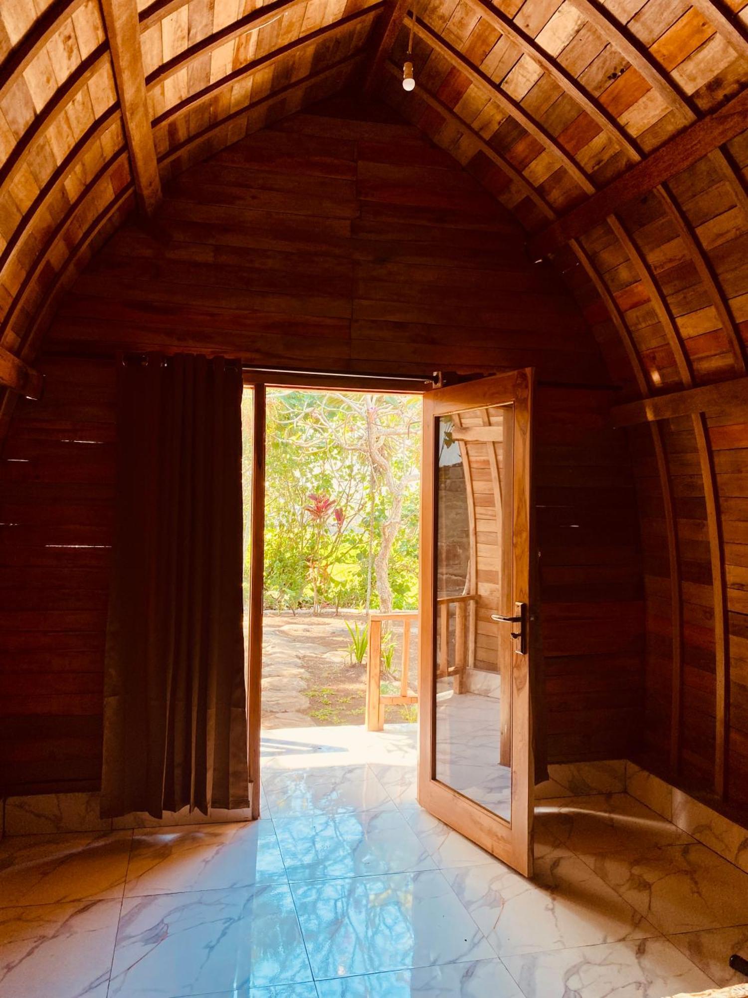 Guest house Dikaloha Surfschool And