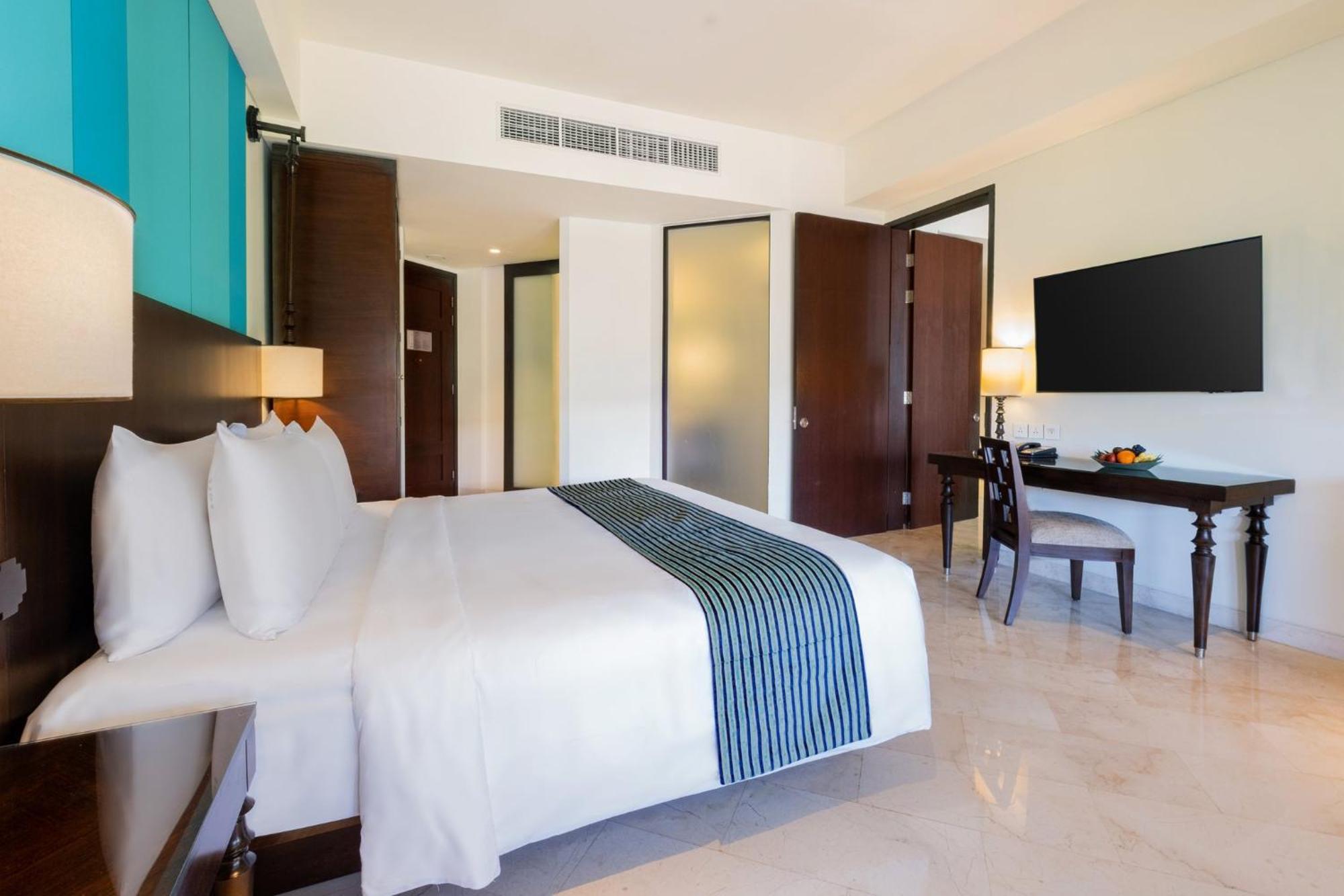 Resort Bali Nusa Dua By Ihg 5*