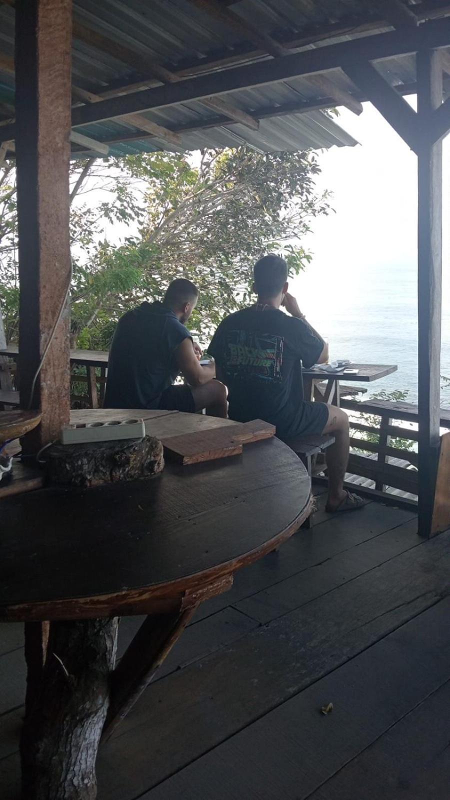 Guest house Nunggalan Octopus 1 *