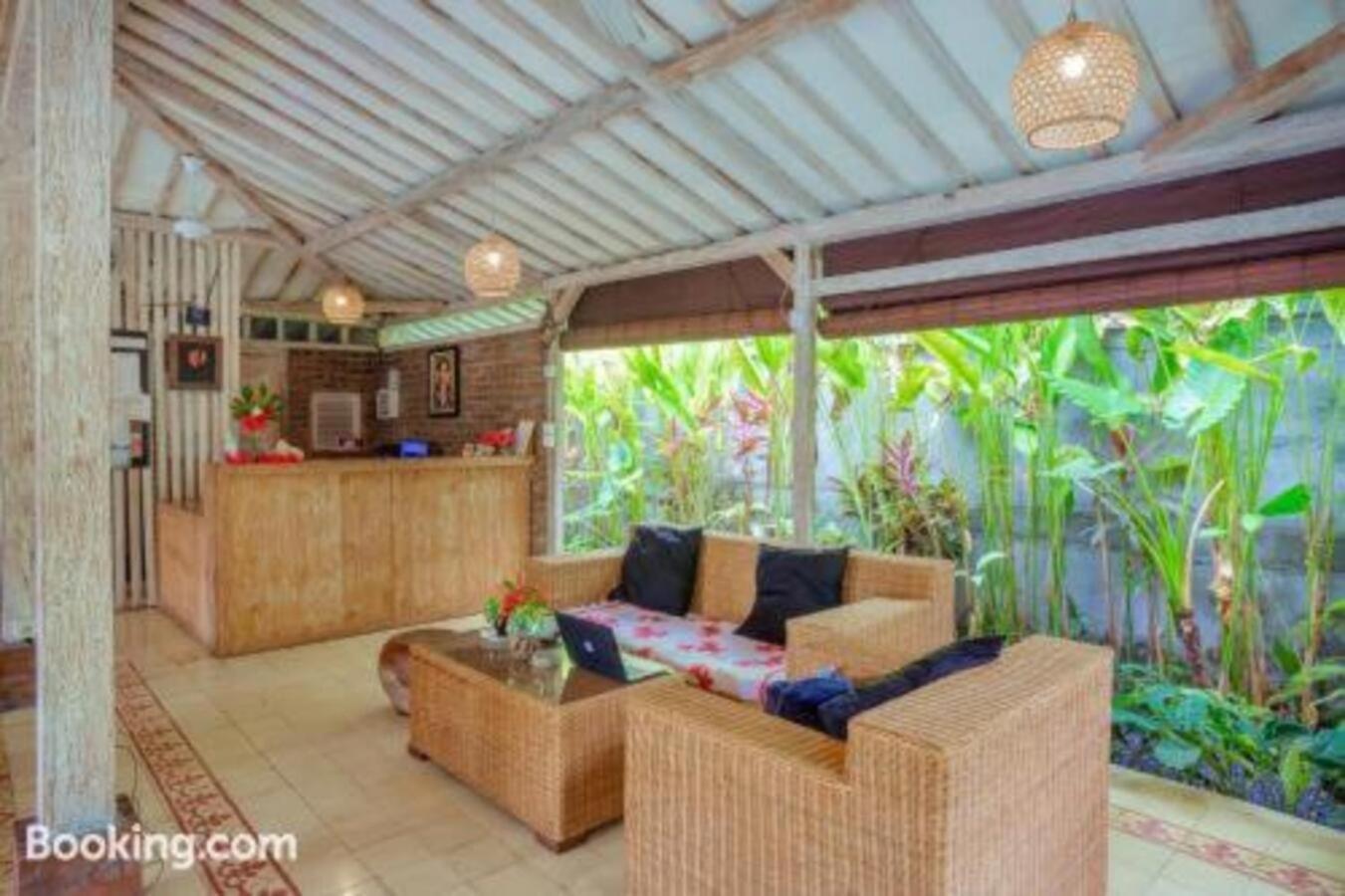 Apartemen Puri Canggu Rooms ll *