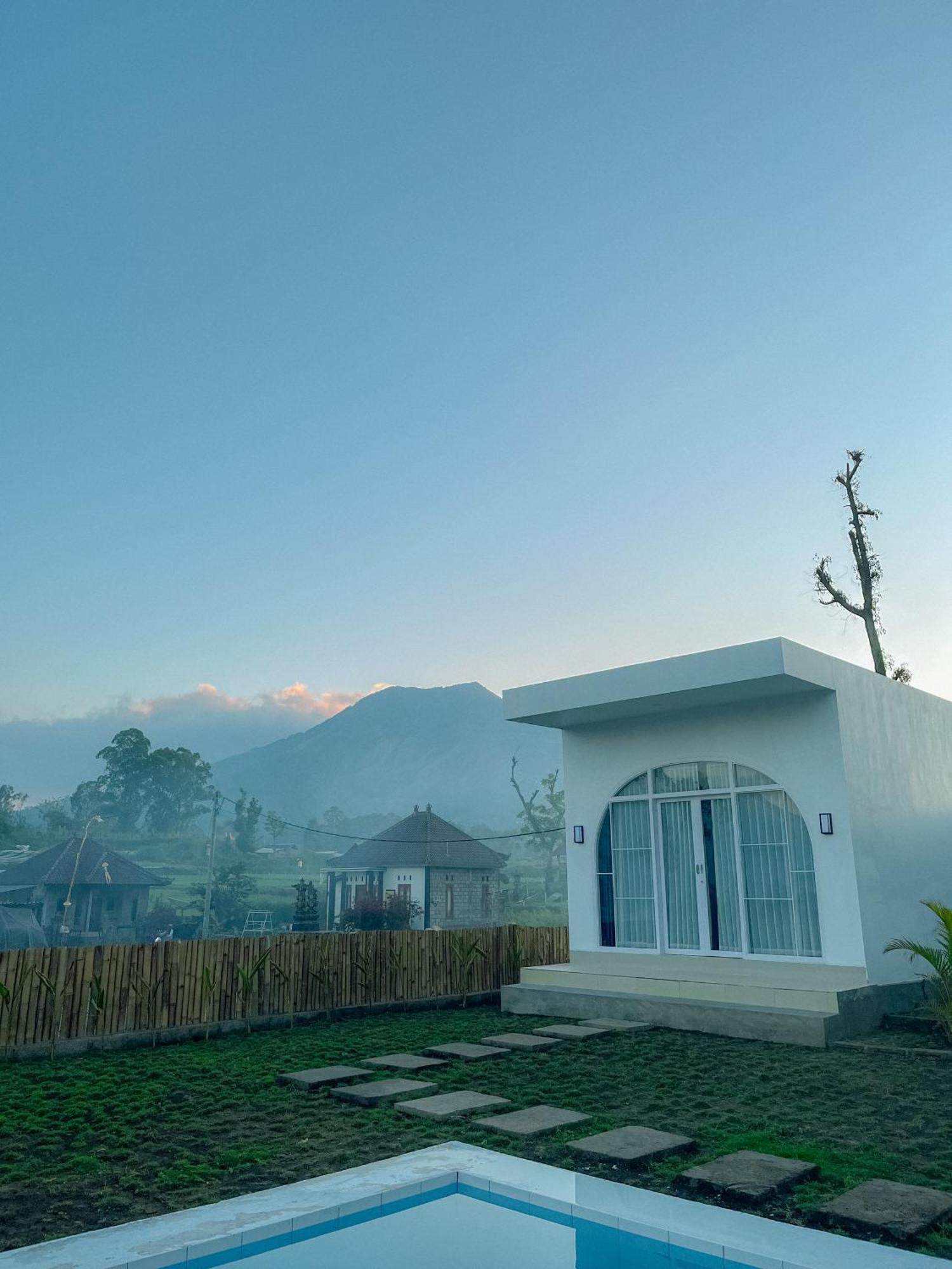 Volcano Garden Bed & Breakfast