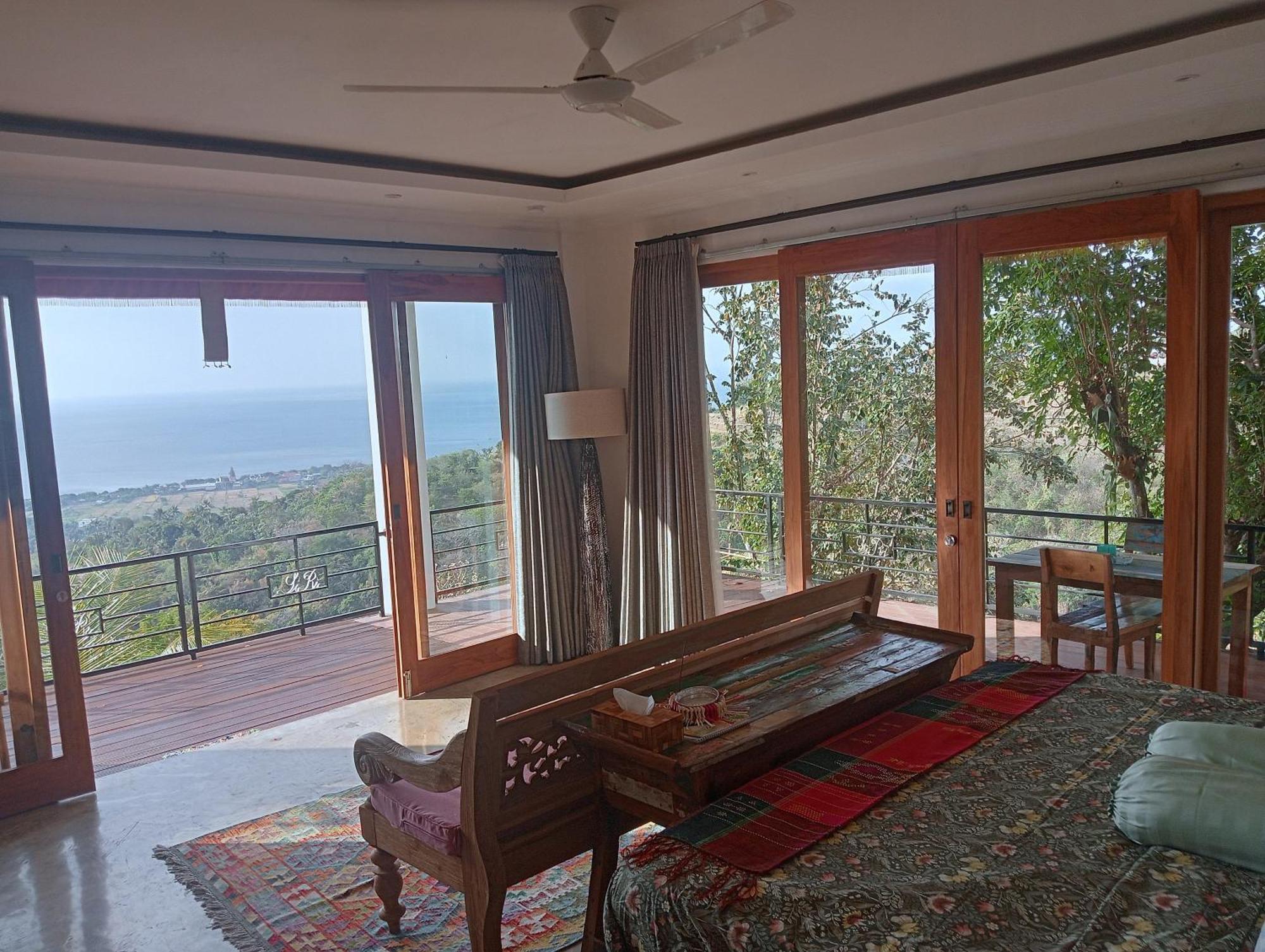 Liri - Ocean, Hills, Valley View *