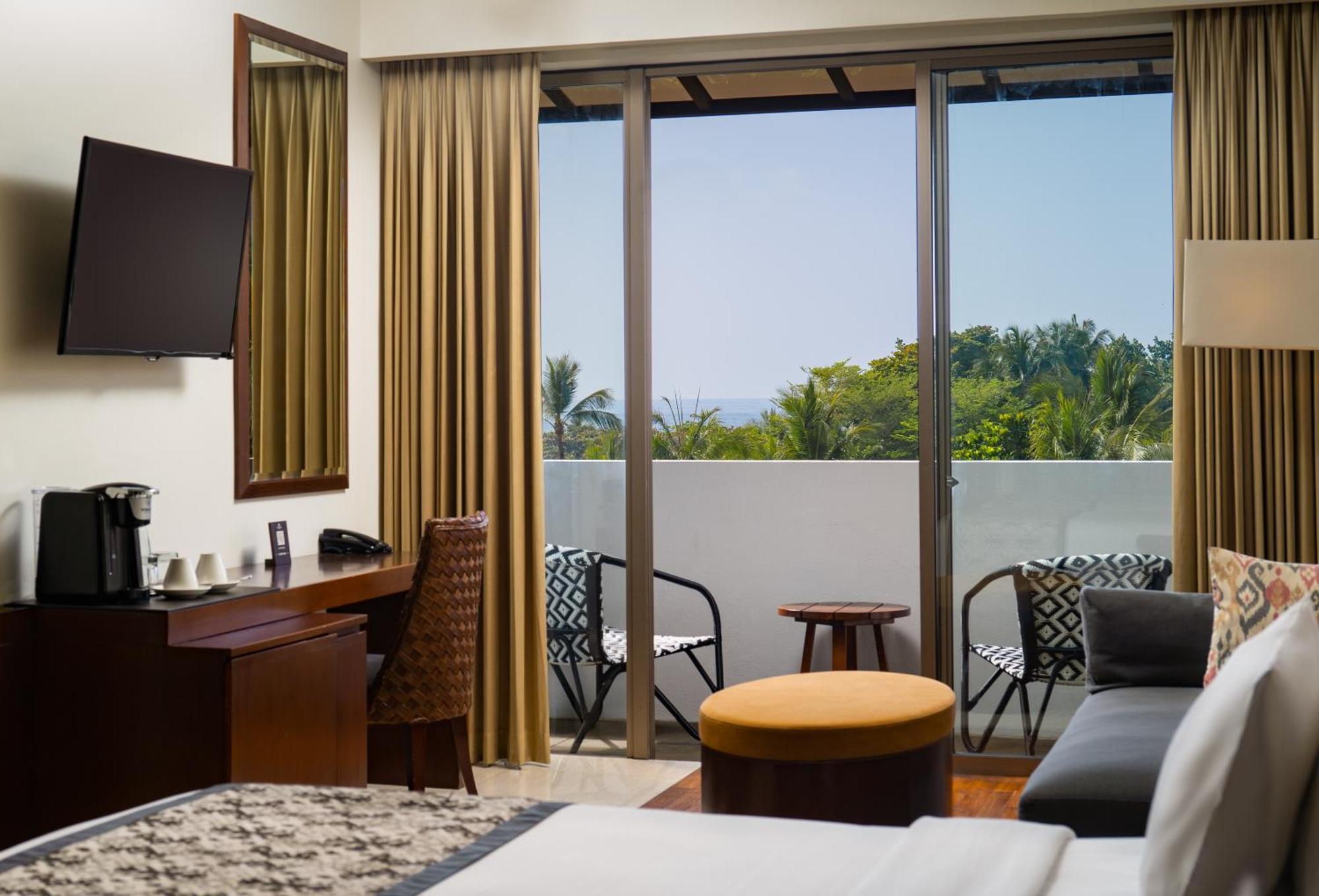 Resort Merusaka Nusa Dua 5*