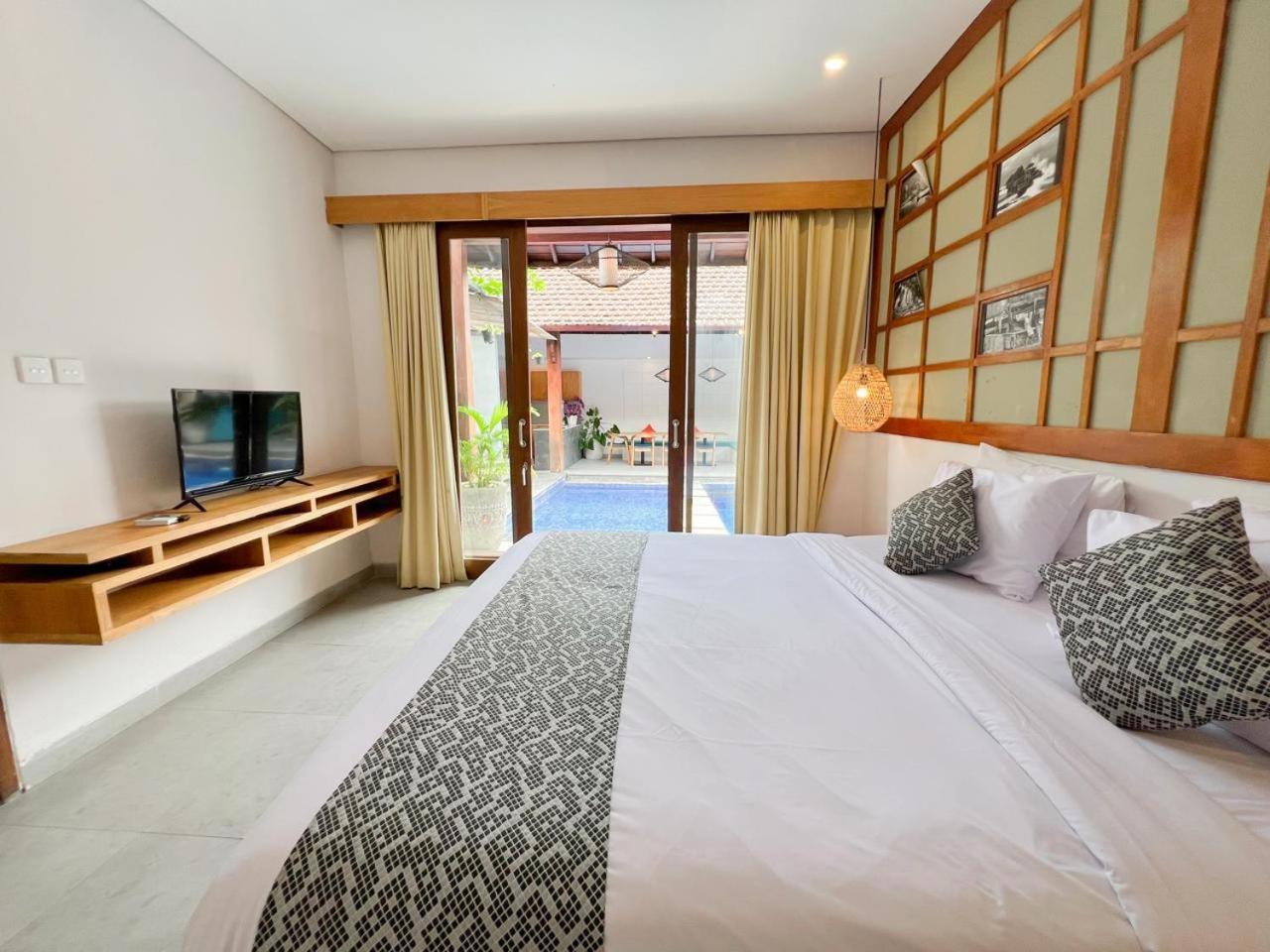 Apple & Holiday park Seminyak (Bali)