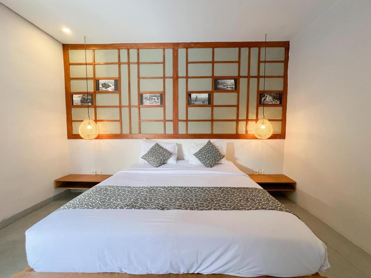 Apple & Seminyak (Bali)