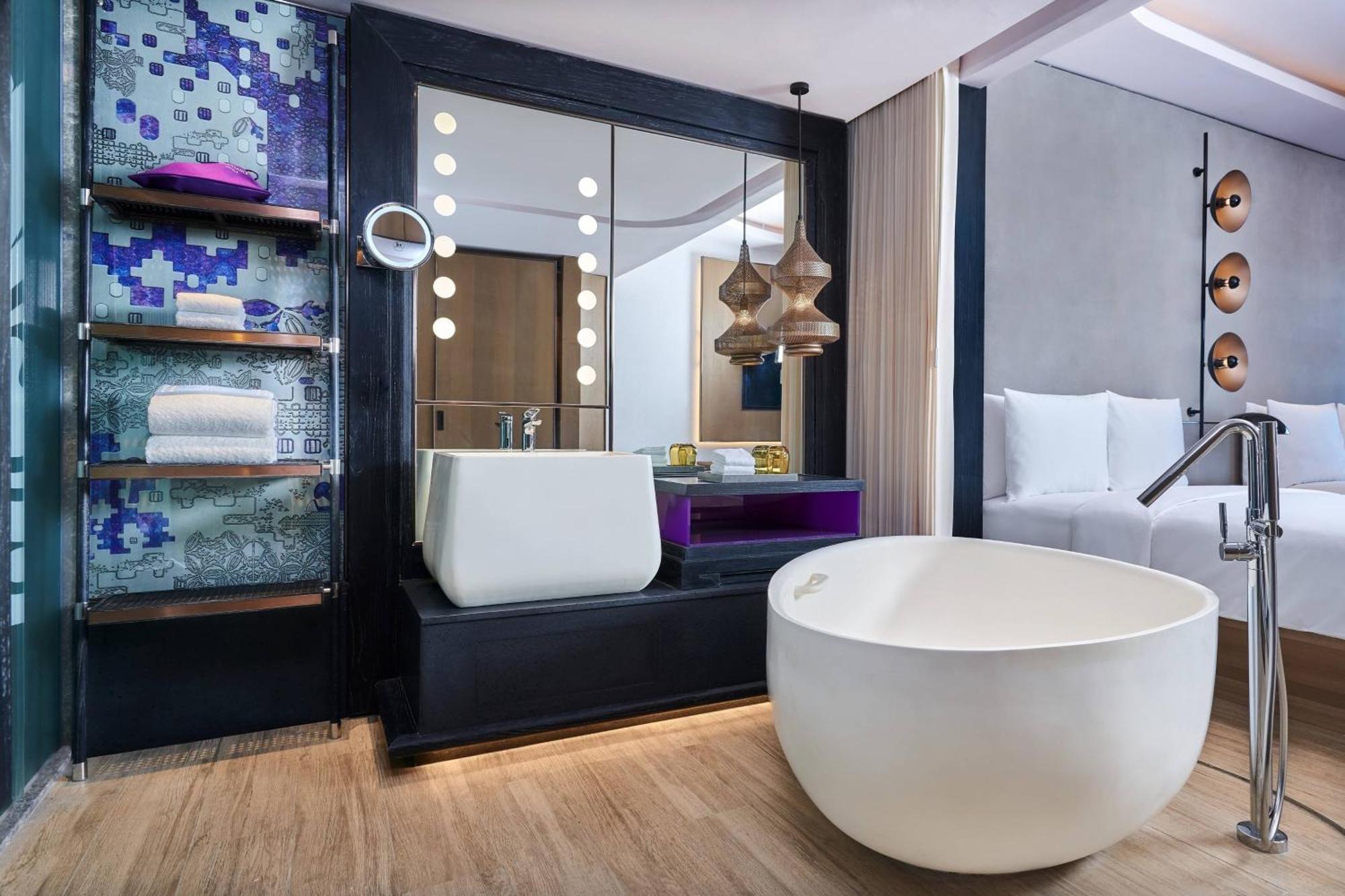 Hotel Renaissance Bali Nusa Dua