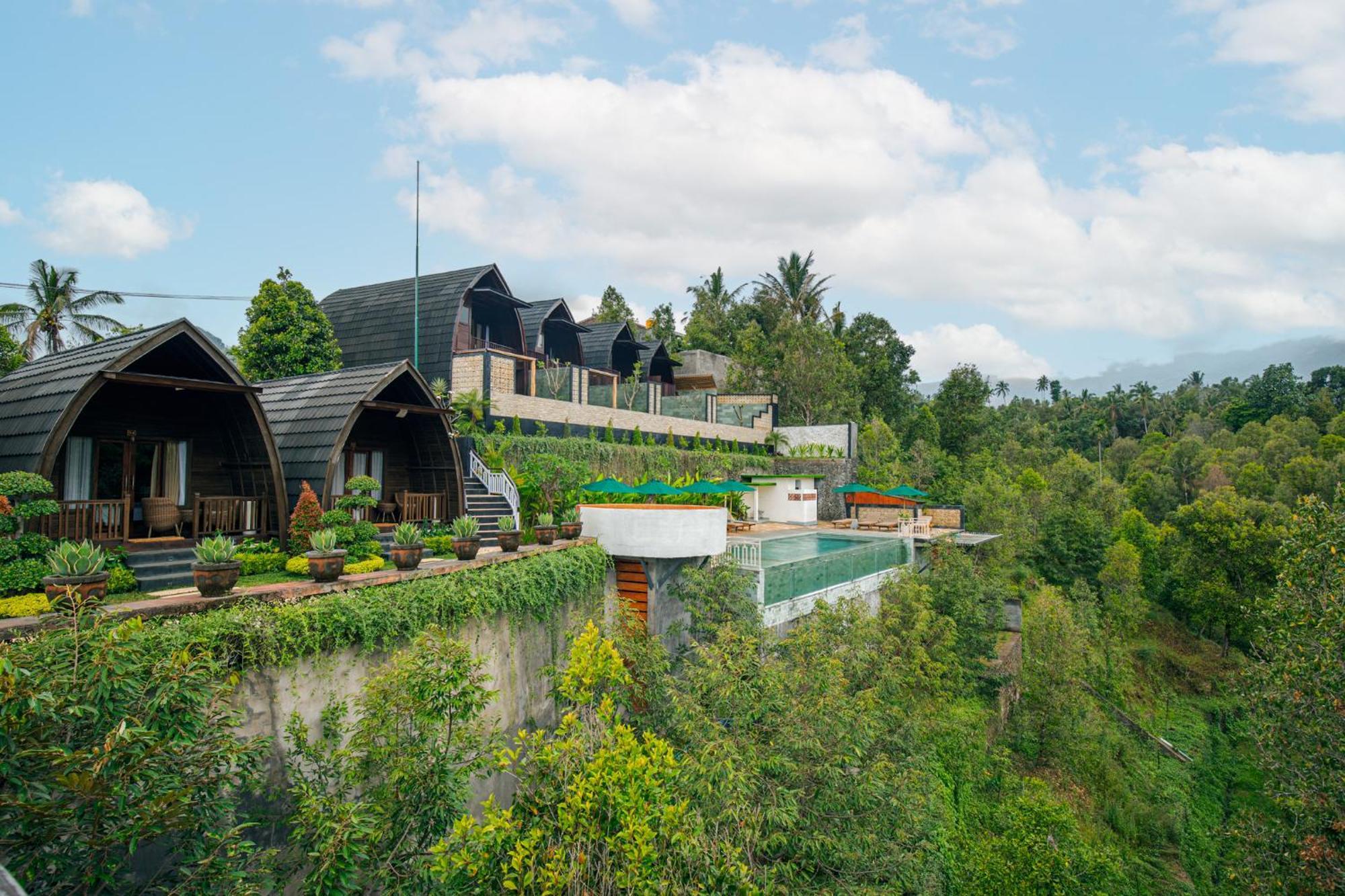 Hotel Munduk Kupang Sekumpul 3*