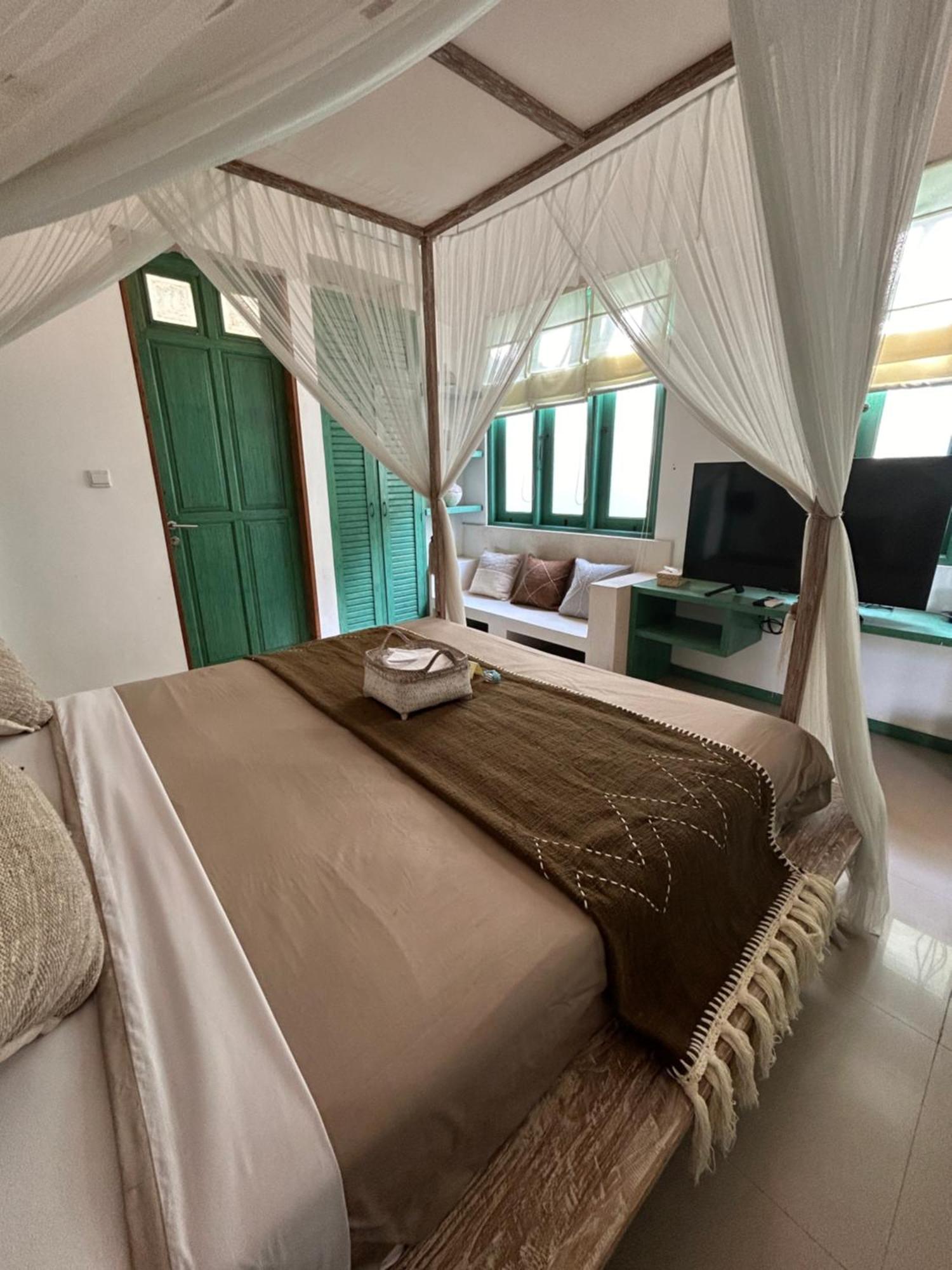 Artemis Holiday park 4*