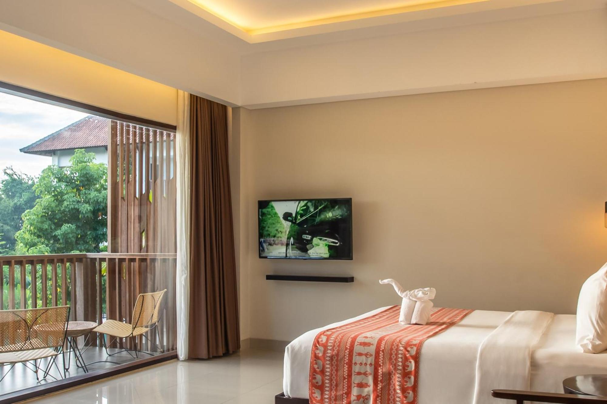 Sanctoo Suites & Villas 5*