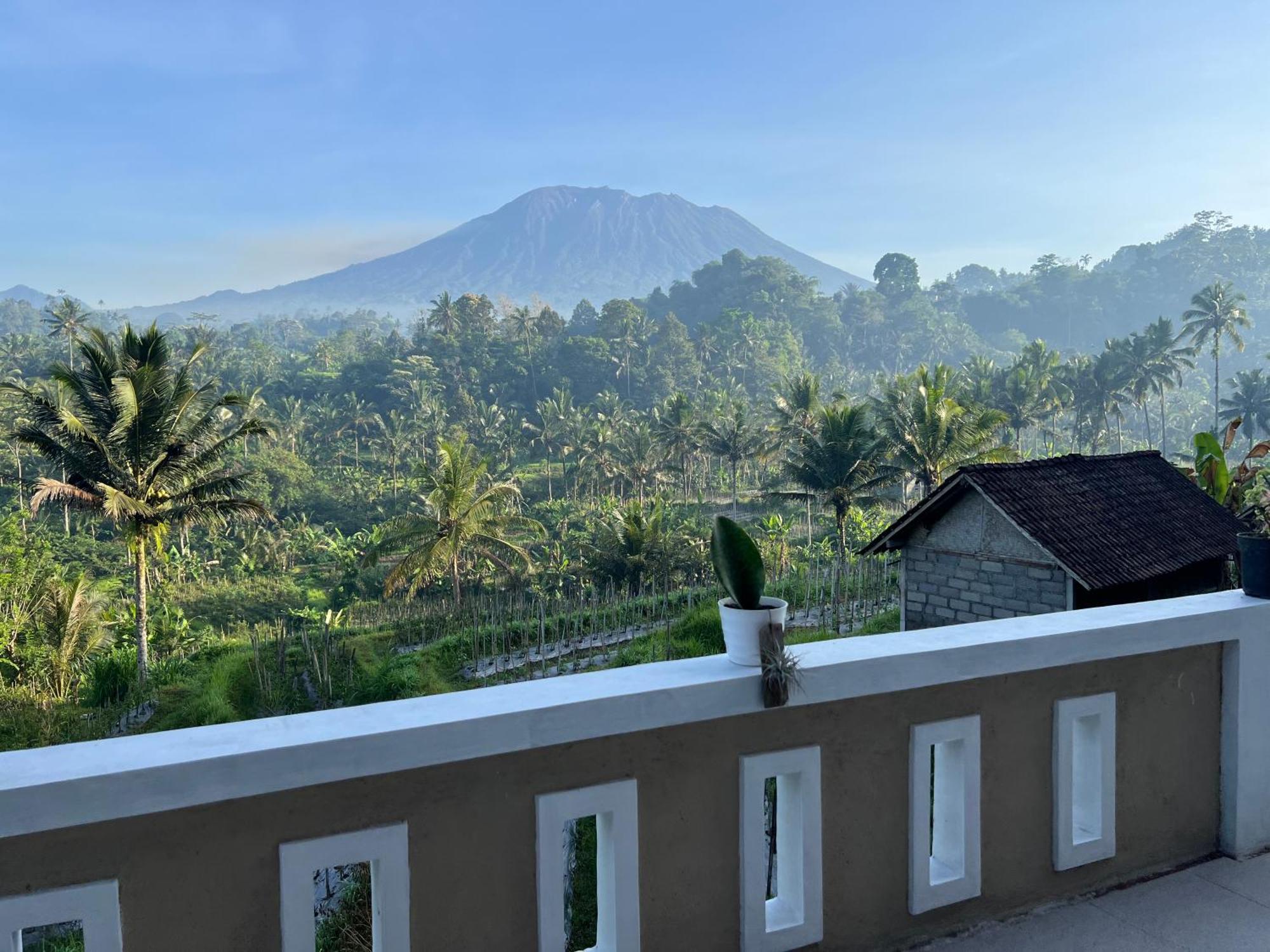 Guest house Bisbis House Iseh Village