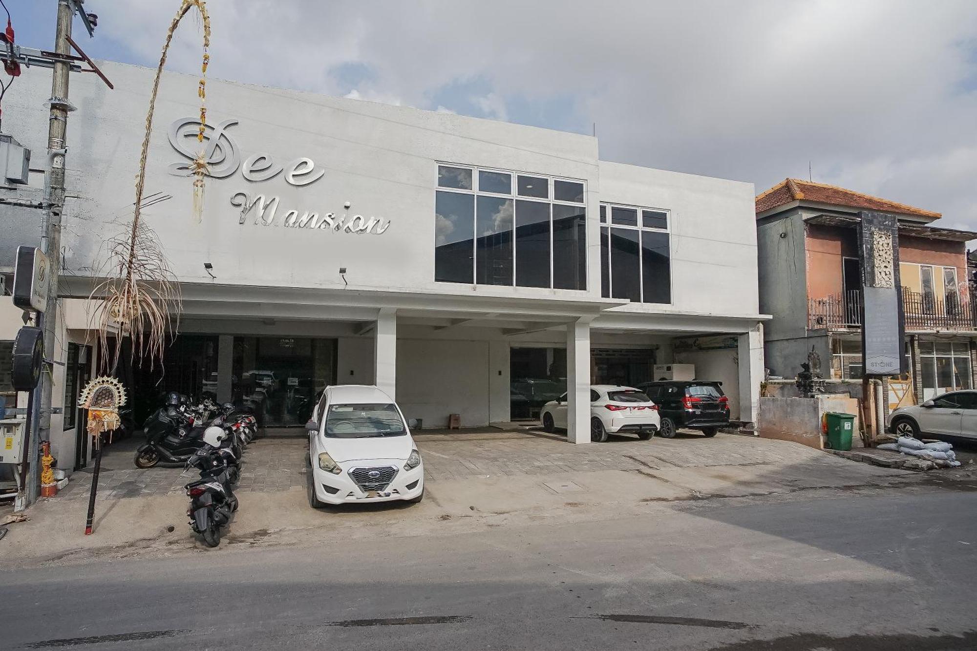 Hotel Dee Denpasar (Bali)