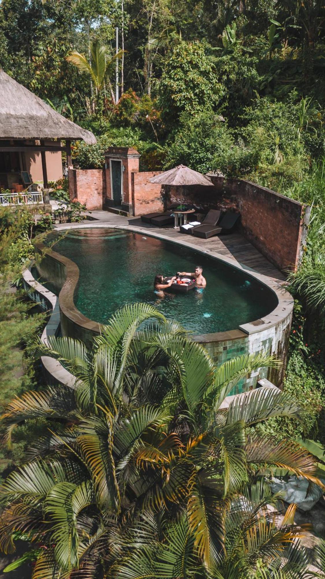 Tirta Sari *