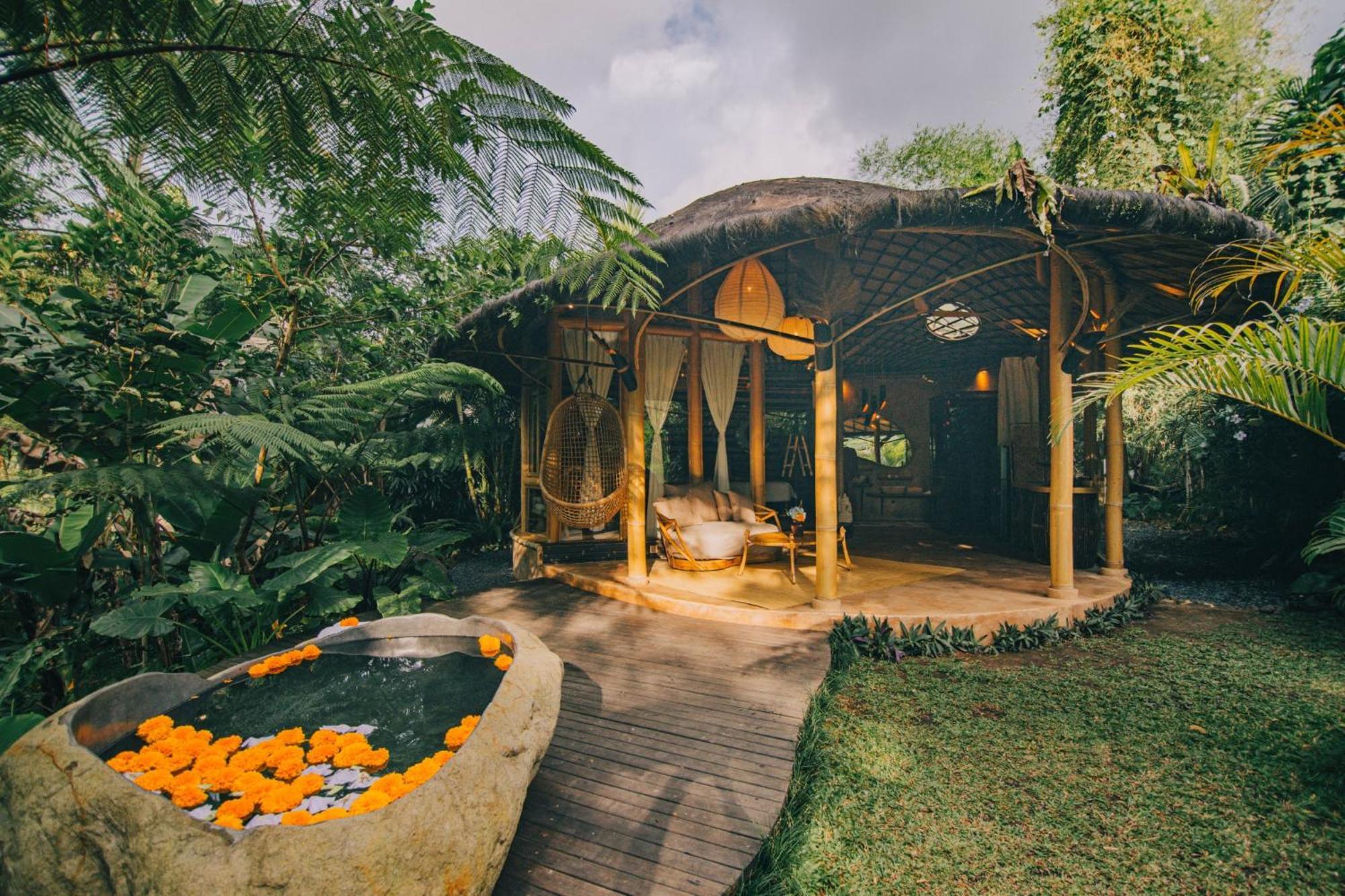 Hideout Eco Bamboo House Bali Villa *