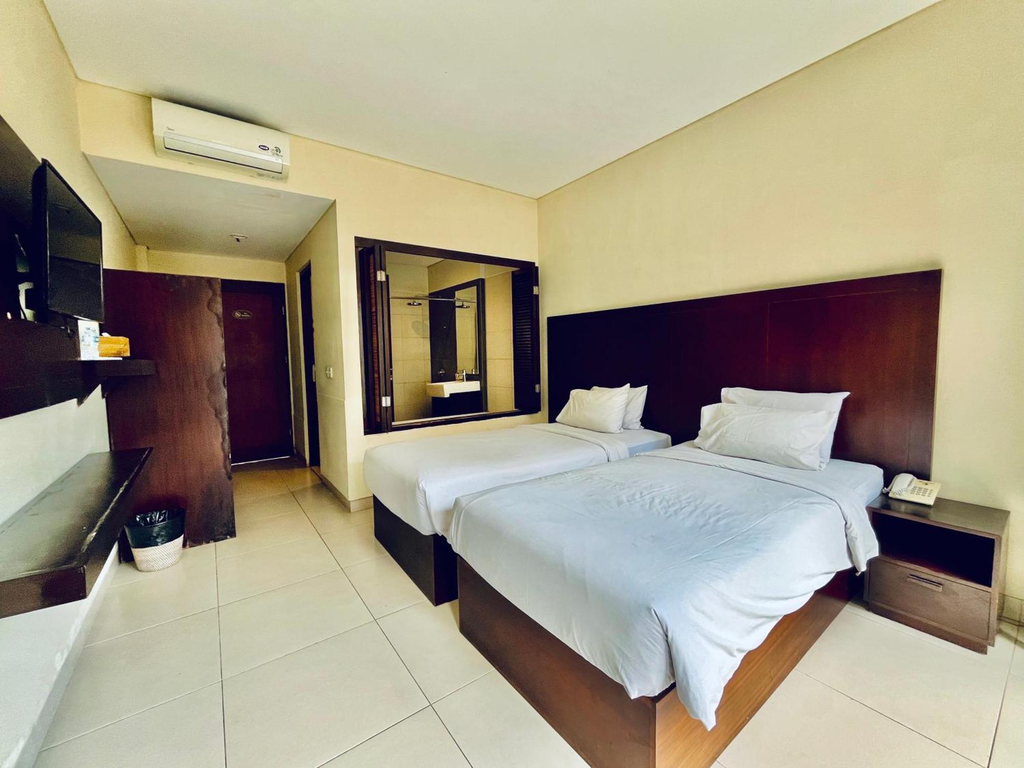 Suris Boutique Hotel 3*