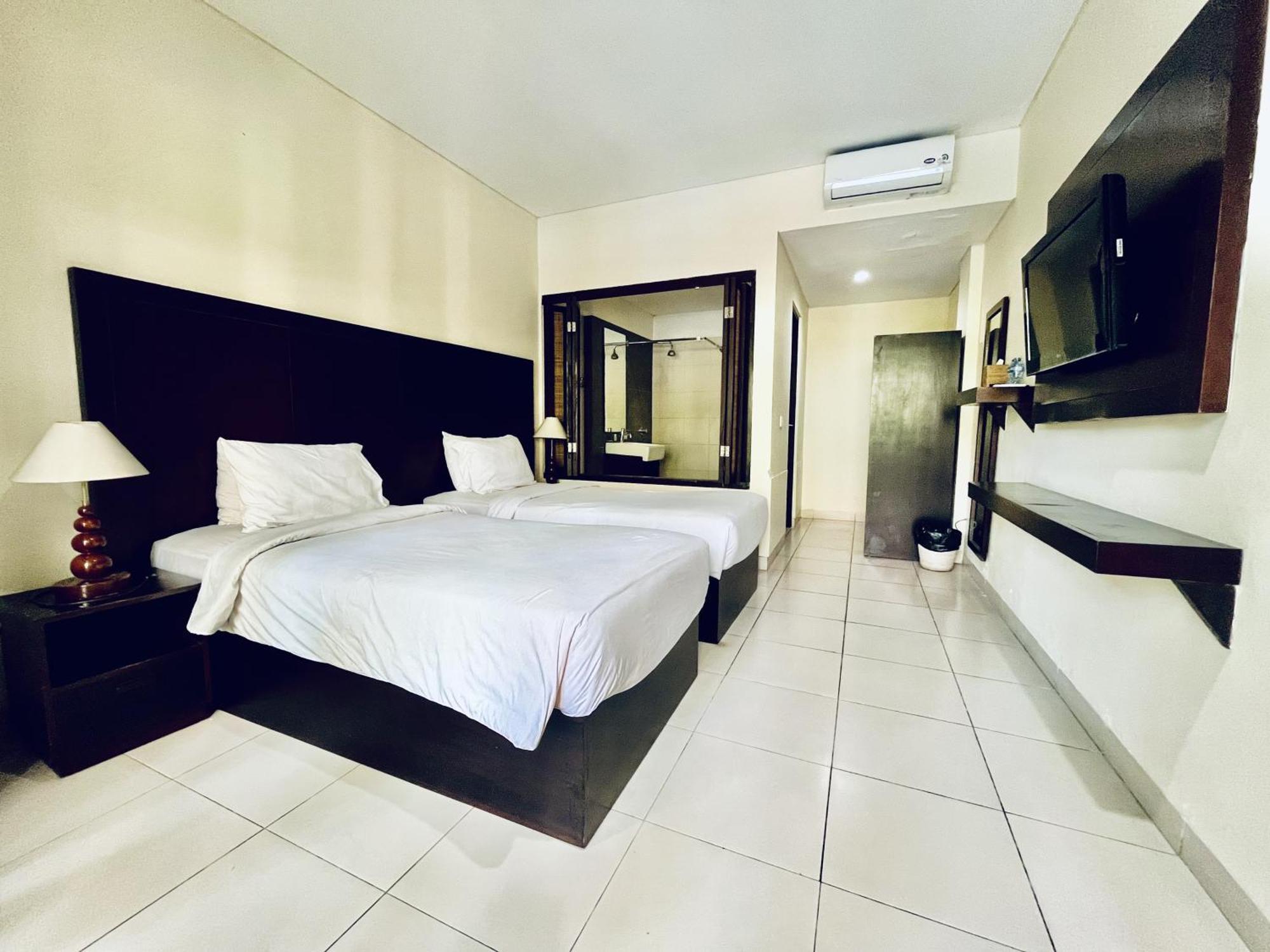 Suris Boutique Hotel 3*