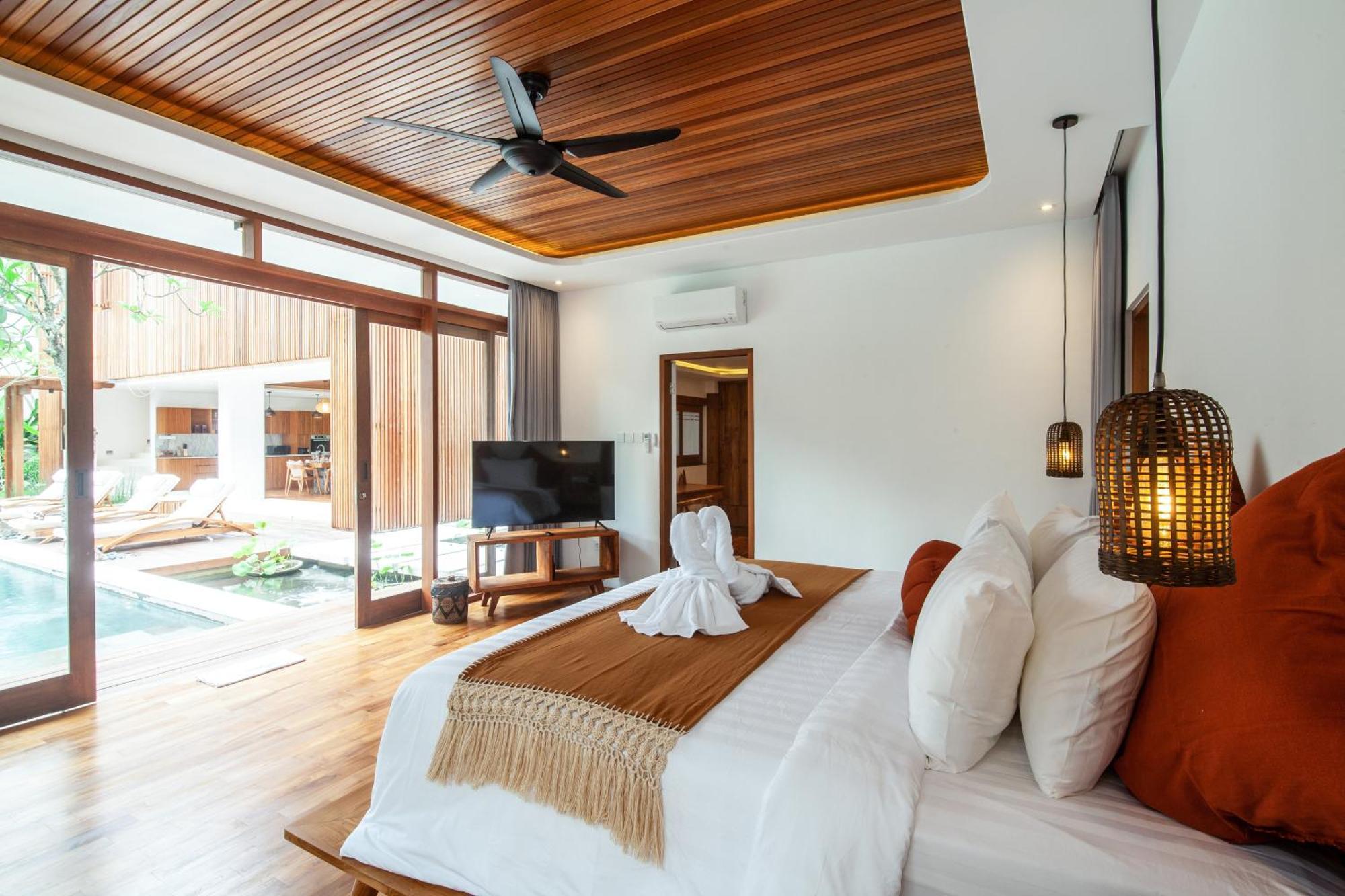 Paya Paya Luxury Near Beach-potato Head Villa Seminyak (Bali)