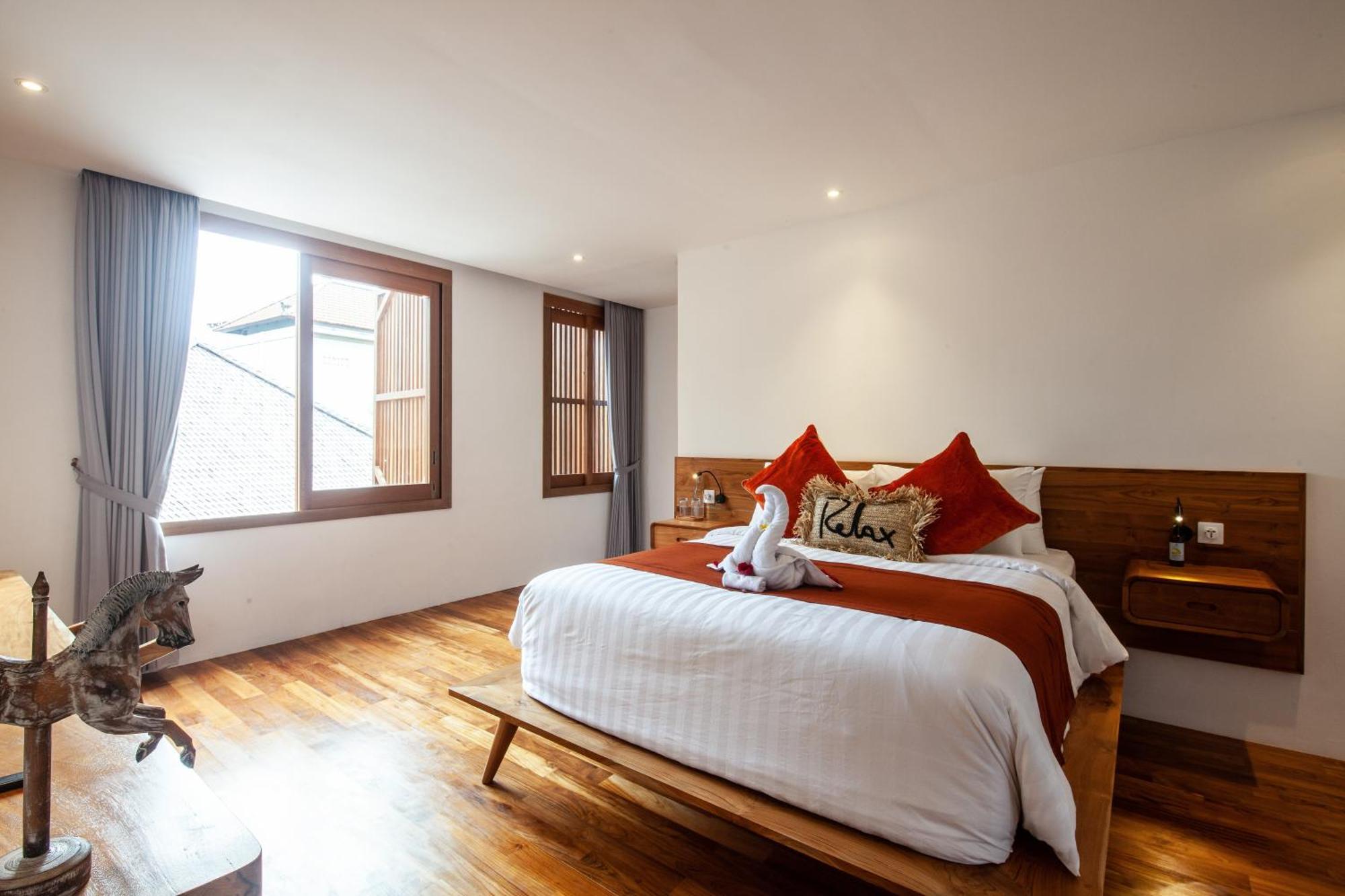 Paya Paya Luxury Near Beach-potato Head Villa Seminyak (Bali)
