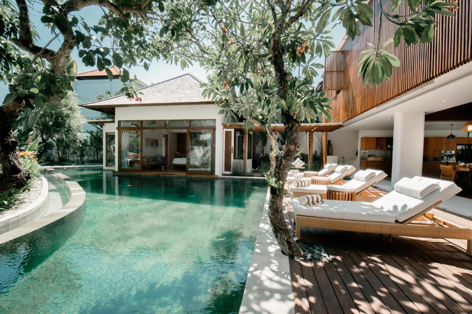 Paya Paya Luxury Near Beach-potato Head Villa Seminyak (Bali)