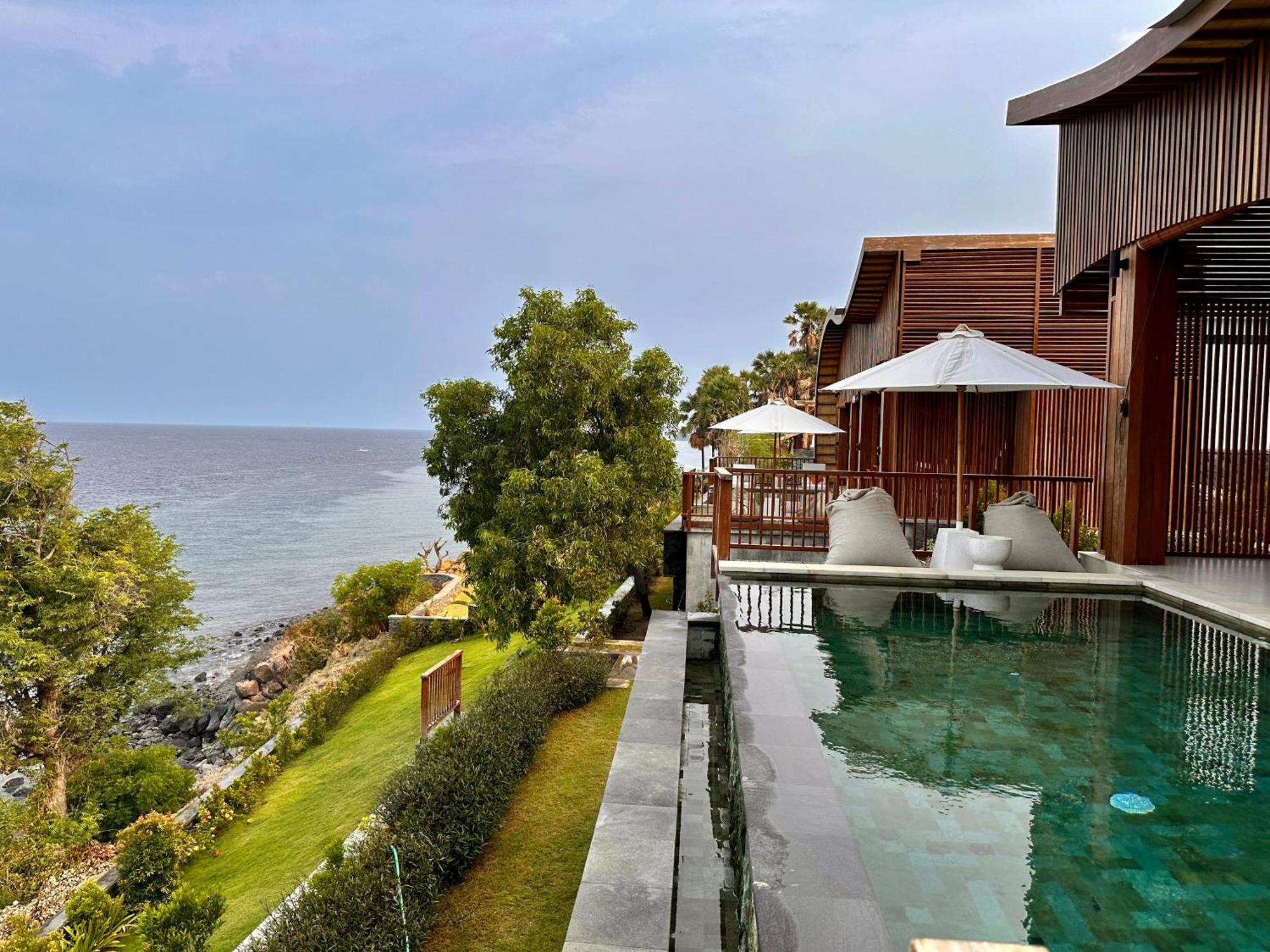 The Angsa Amed (Bali)