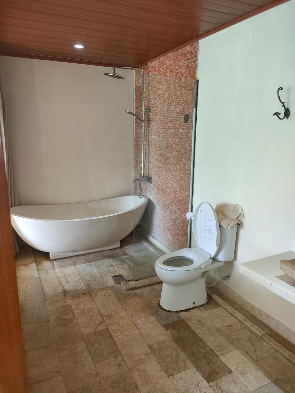 Lotus 8 Hotel Canggu (Bali)
