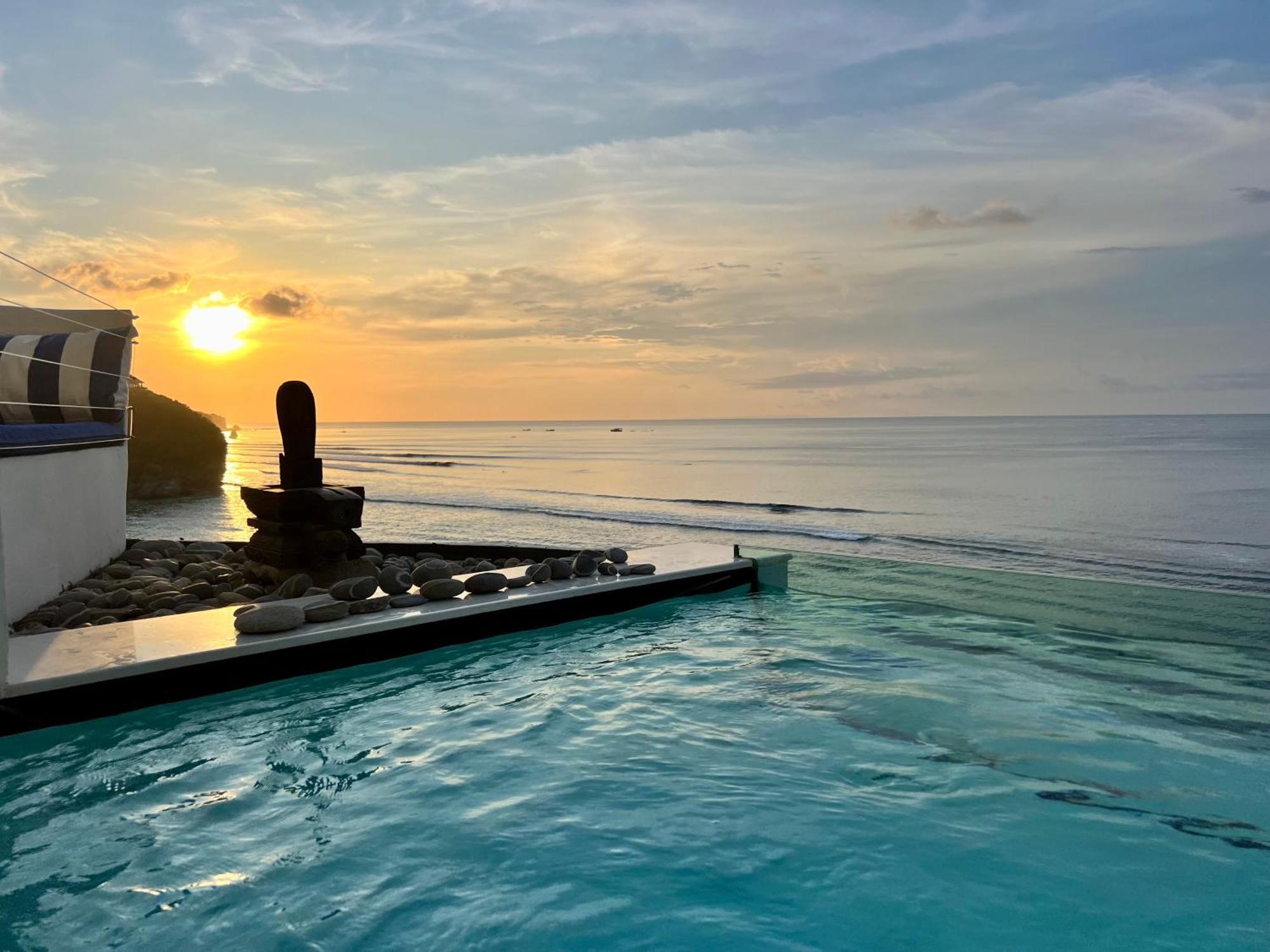 Morabito Art Cliff Villa Uluwatu (Bali)