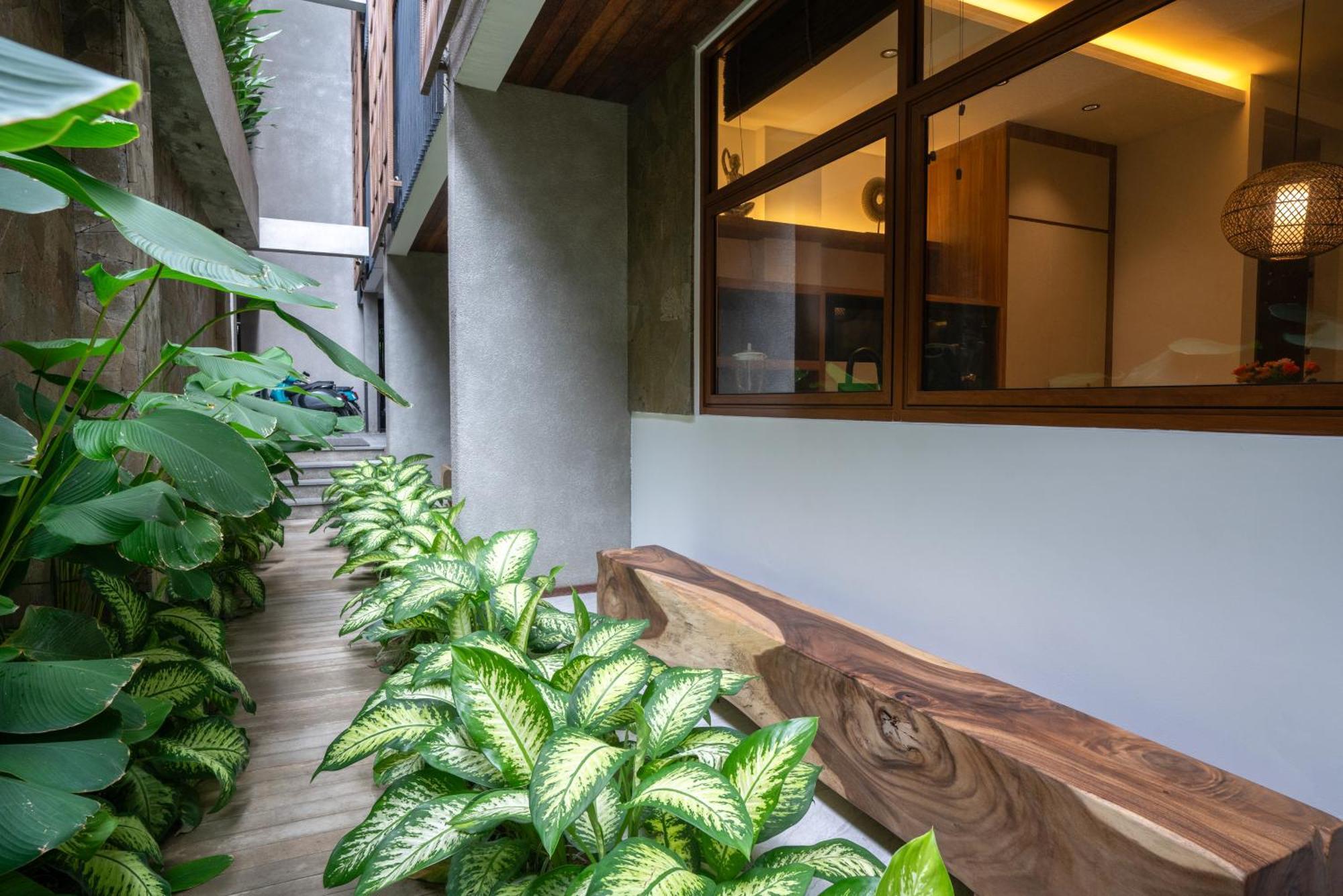 Kammora Living And - Bali Way Aparthotel