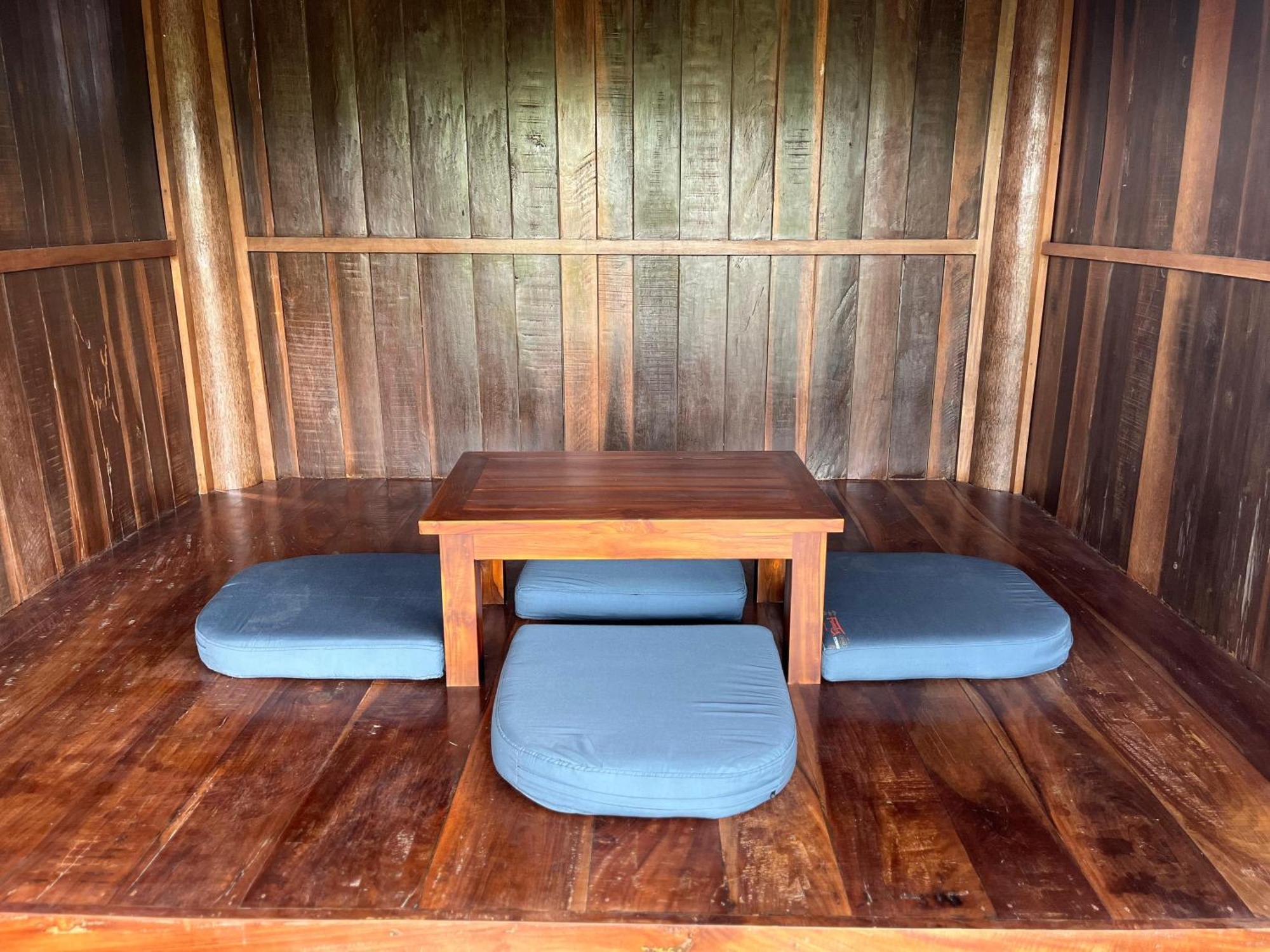 Sari Bumi Menjangan Hotel