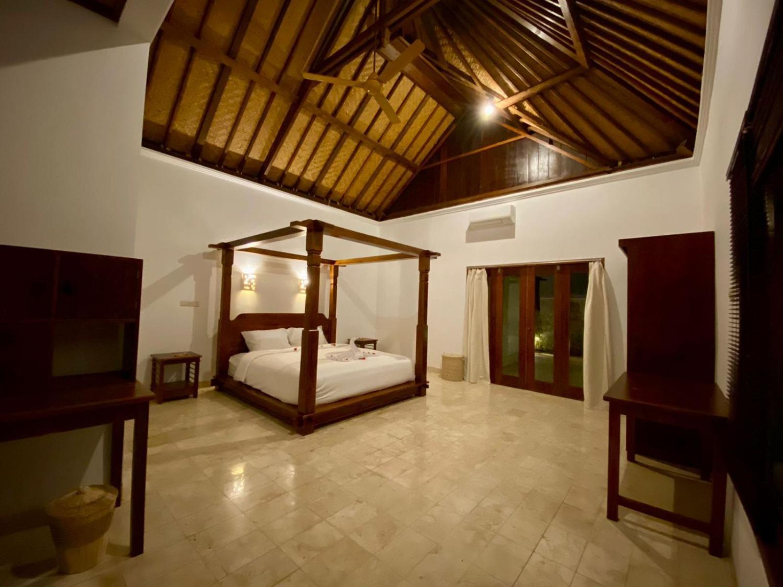 Sari Bumi Menjangan Hotel 3*