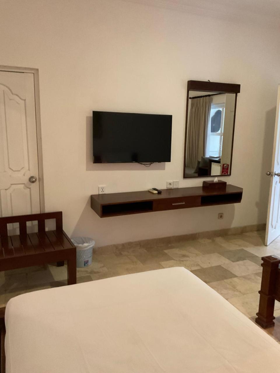 Sari Bunga Kuta Bali Hotel 3*